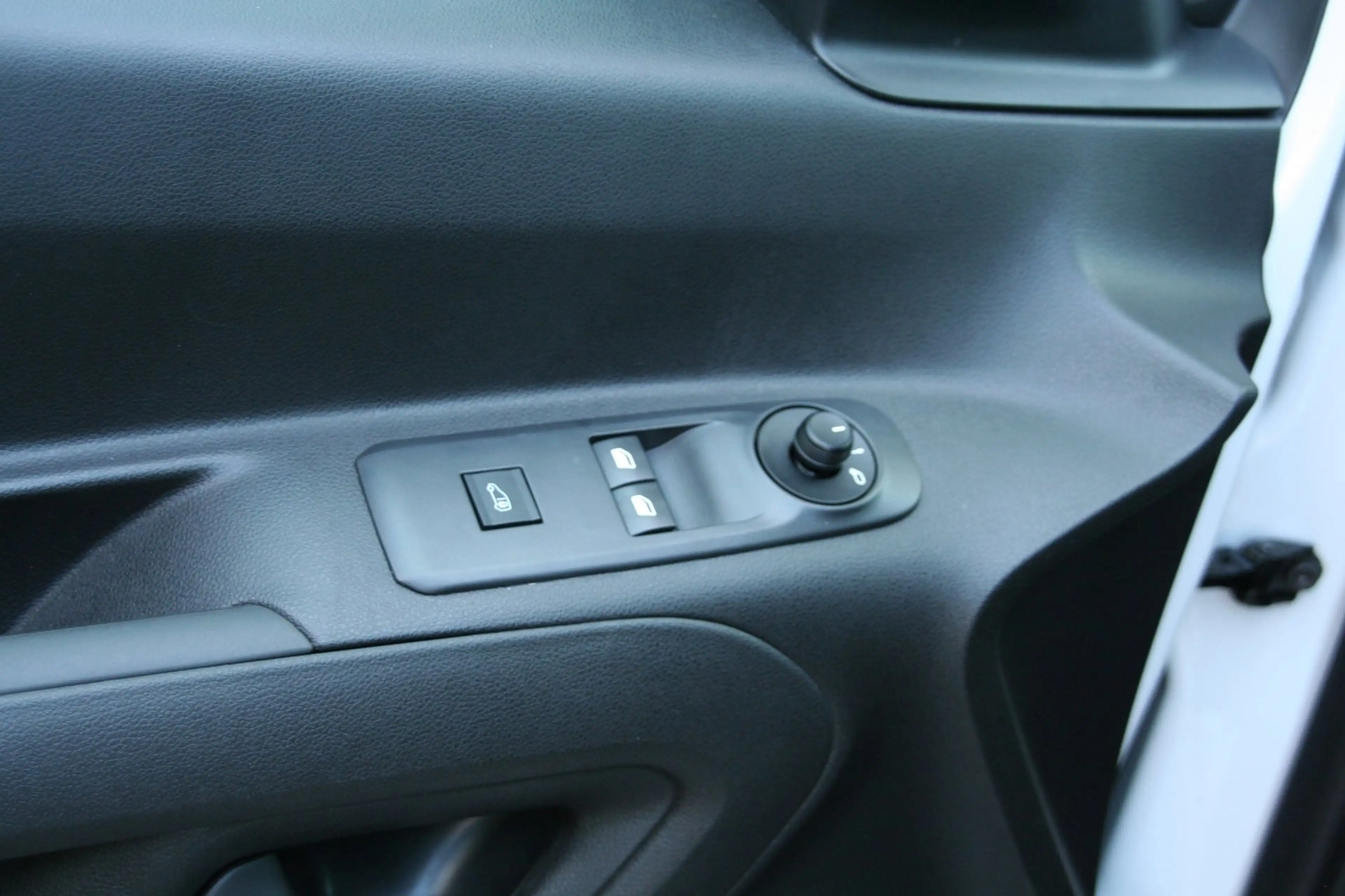 Fiat Doblo 1.5D 102 PK L2 HEAVY, AIRCO, NAVIGATIE, PDC — photo 29