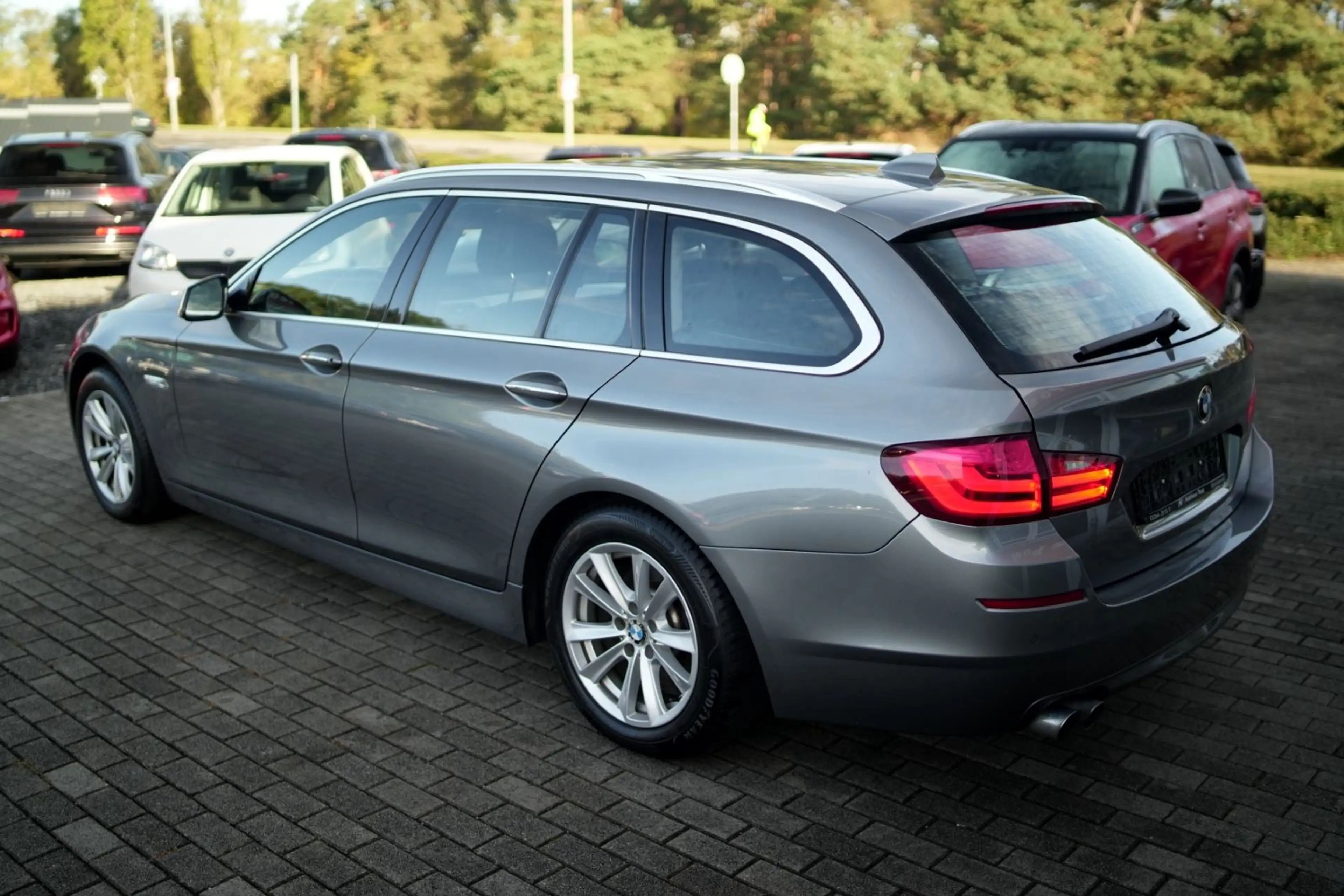 BMW 523 i Touring Kamera Memory Standheizung Luft — photo 6