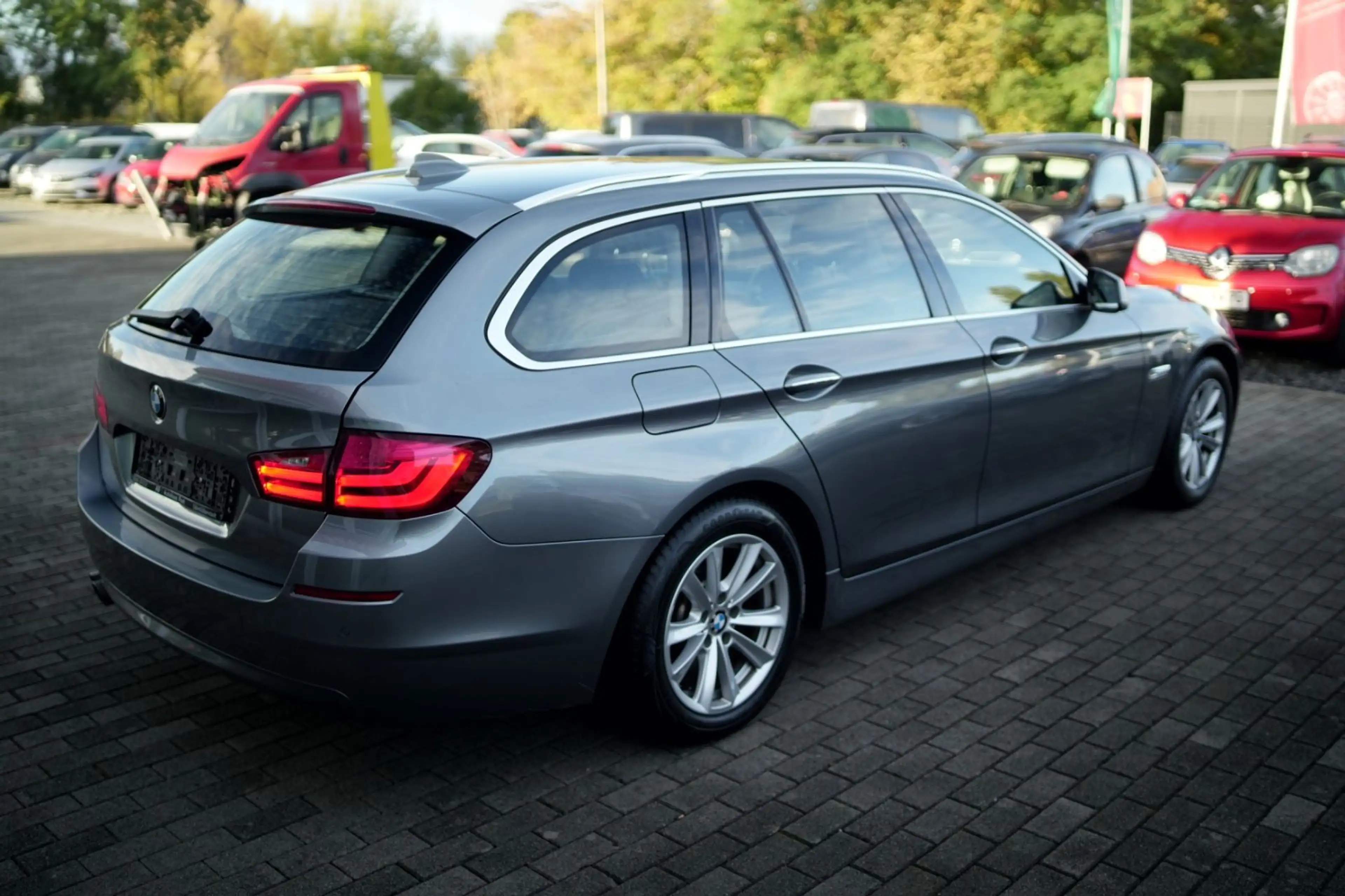 BMW 523 i Touring Kamera Memory Standheizung Luft — photo 4