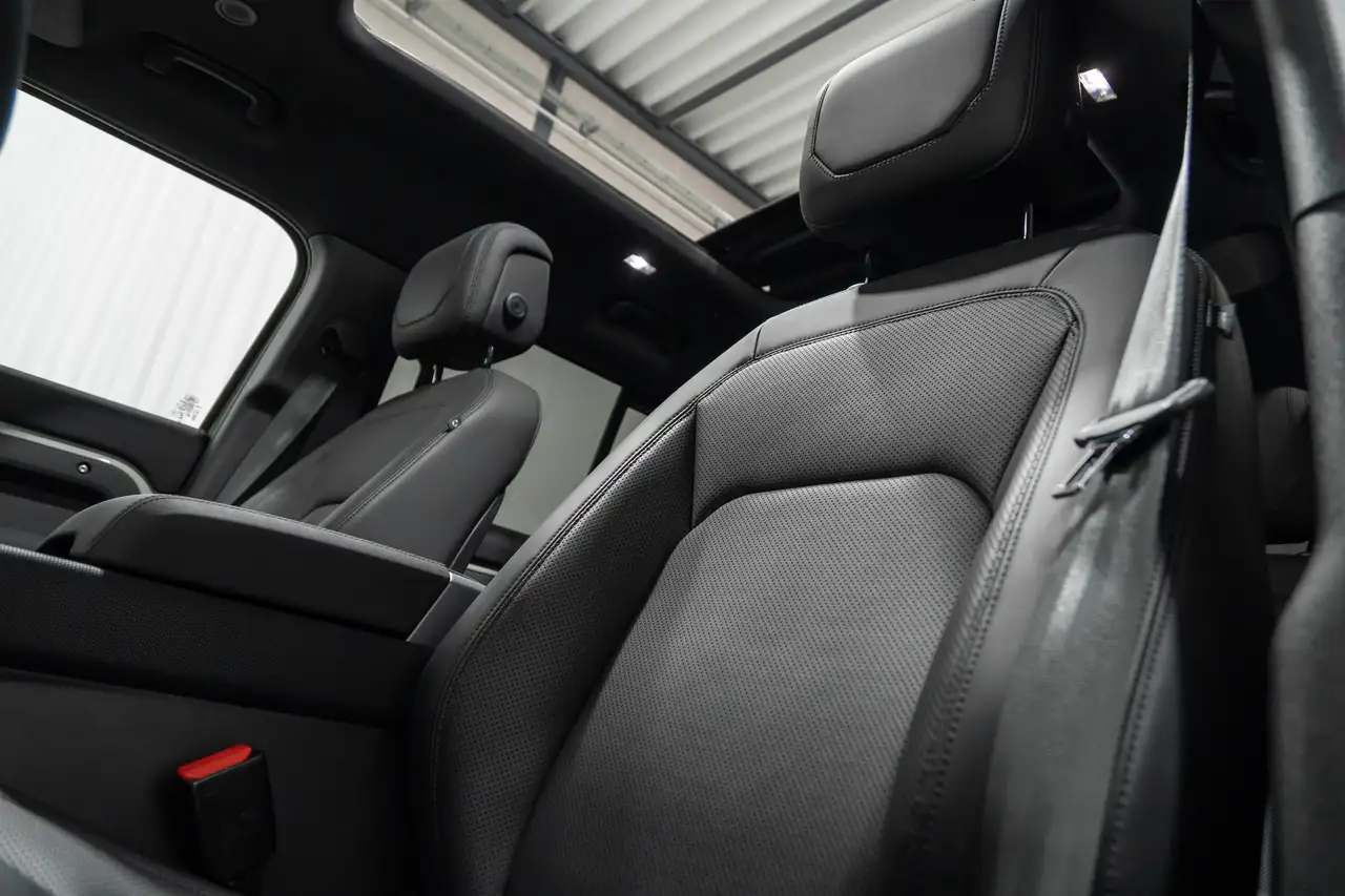 Land Rover Defender 110 D300 75th Limited Edition Open Dak Trekhaak, миниатюра 23