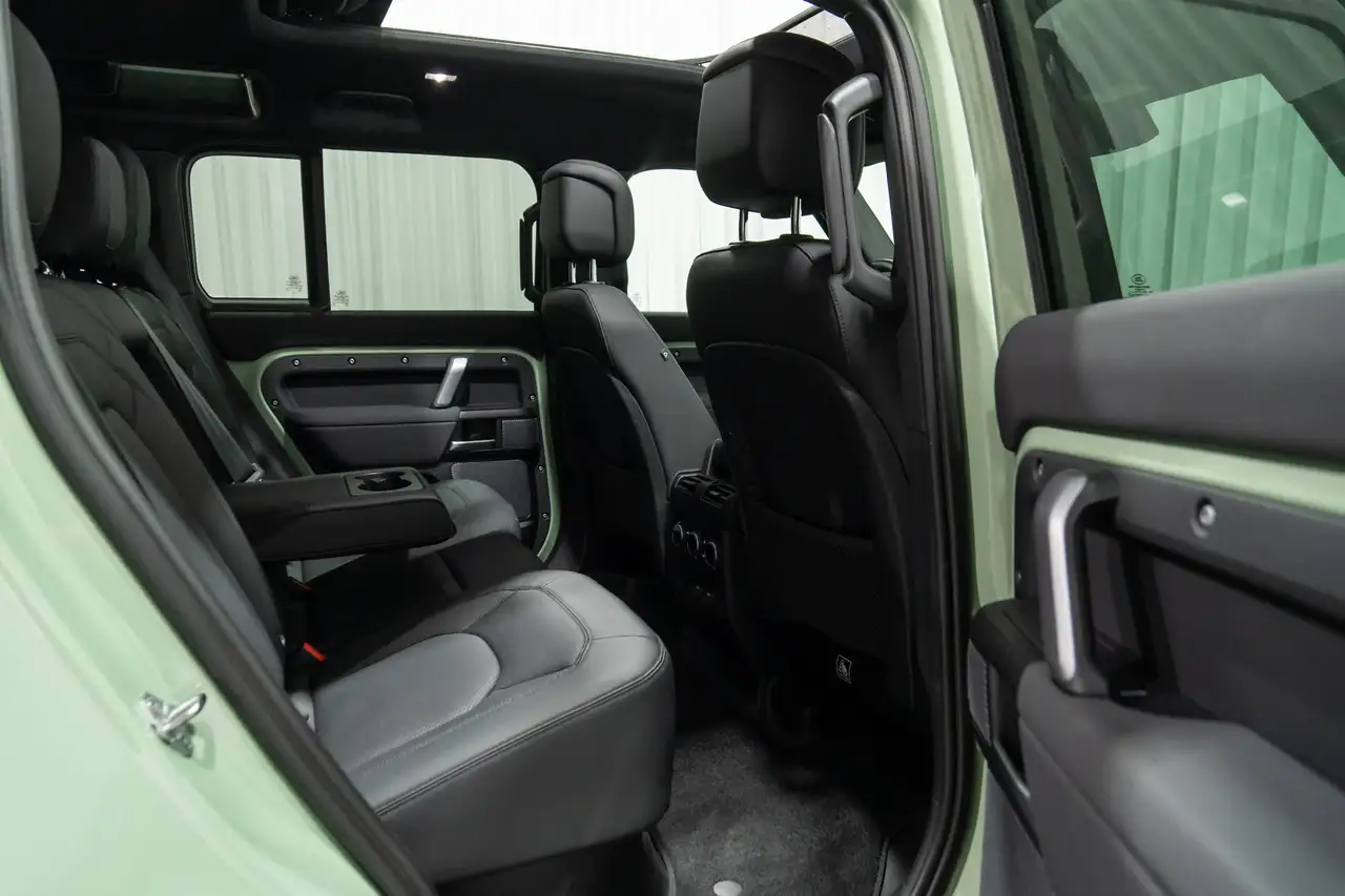 Land Rover Defender 110 D300 75th Limited Edition Open Dak Trekhaak, миниатюра 18