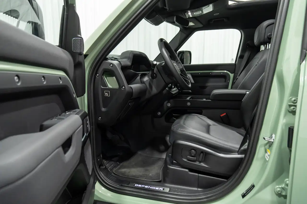Land Rover Defender 110 D300 75th Limited Edition Open Dak Trekhaak, миниатюра 14