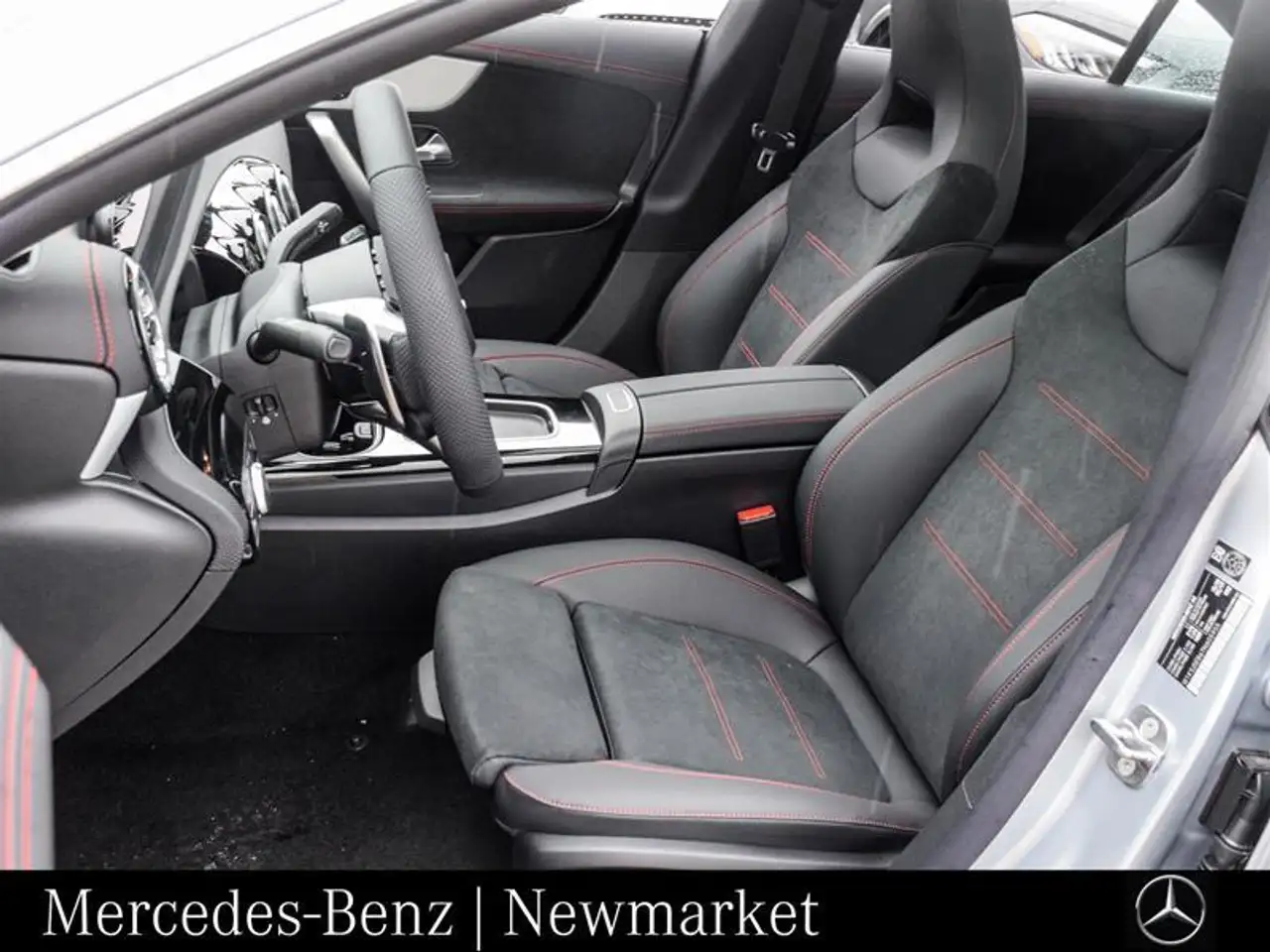 Mercedes-Benz CLA снимка Mercedes-Benz CLA