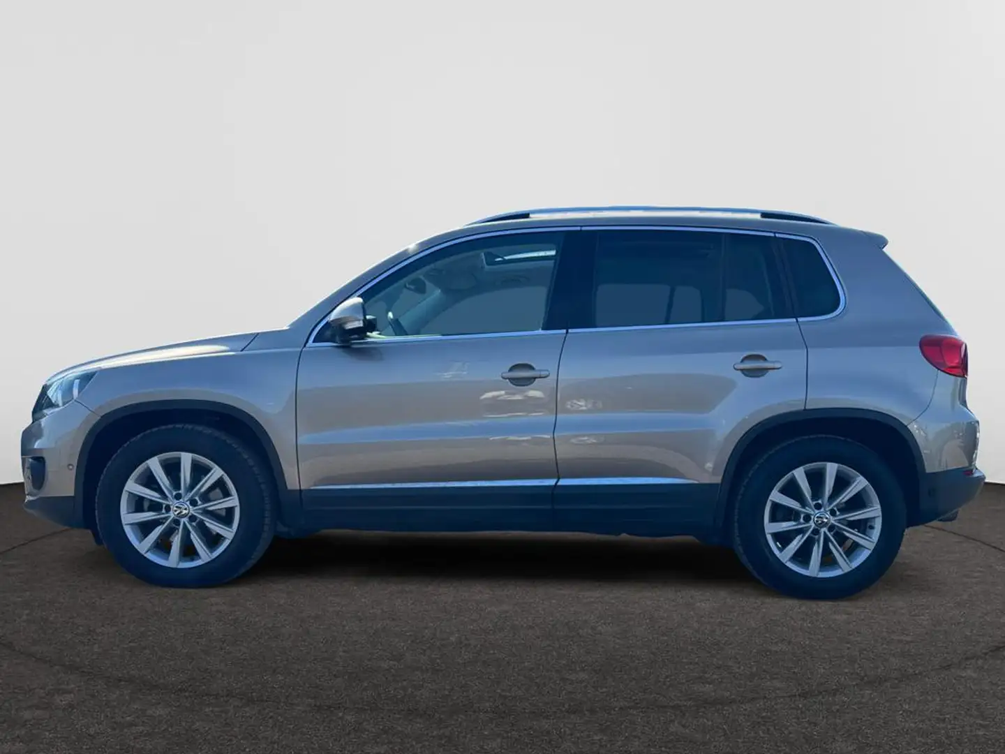 Volkswagen Tiguan Tiguan Sport & Style 1.4 TSI BlueMotion Technology Gris - 2