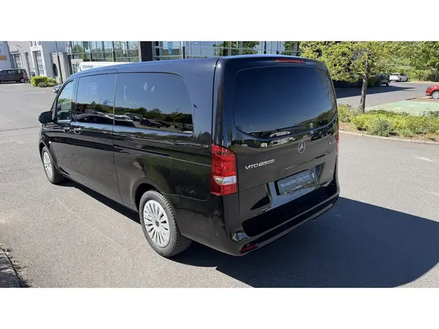 Mercedes-Benz Vito view 6