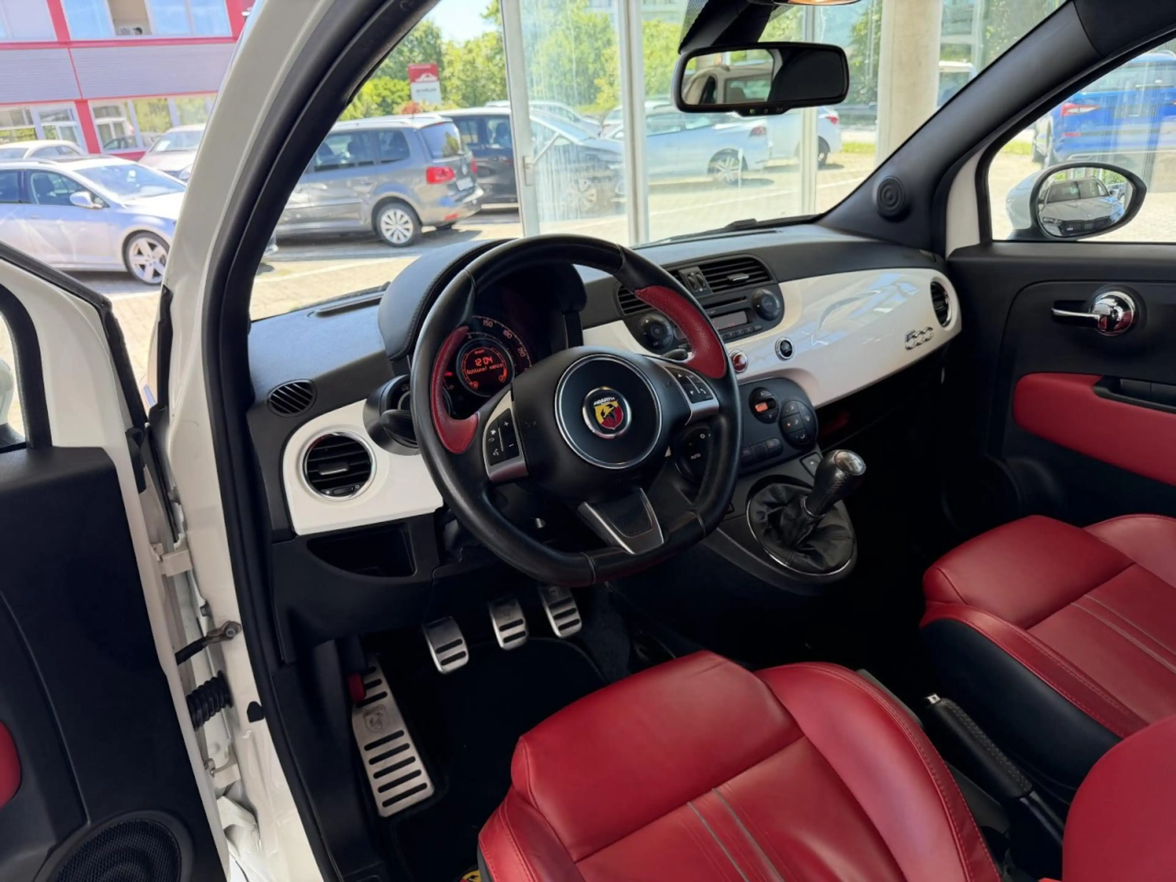 Abarth 500 1.4 TURBO XENON LEDER PDC KLIMAAUT USB LM ZV — photo 9
