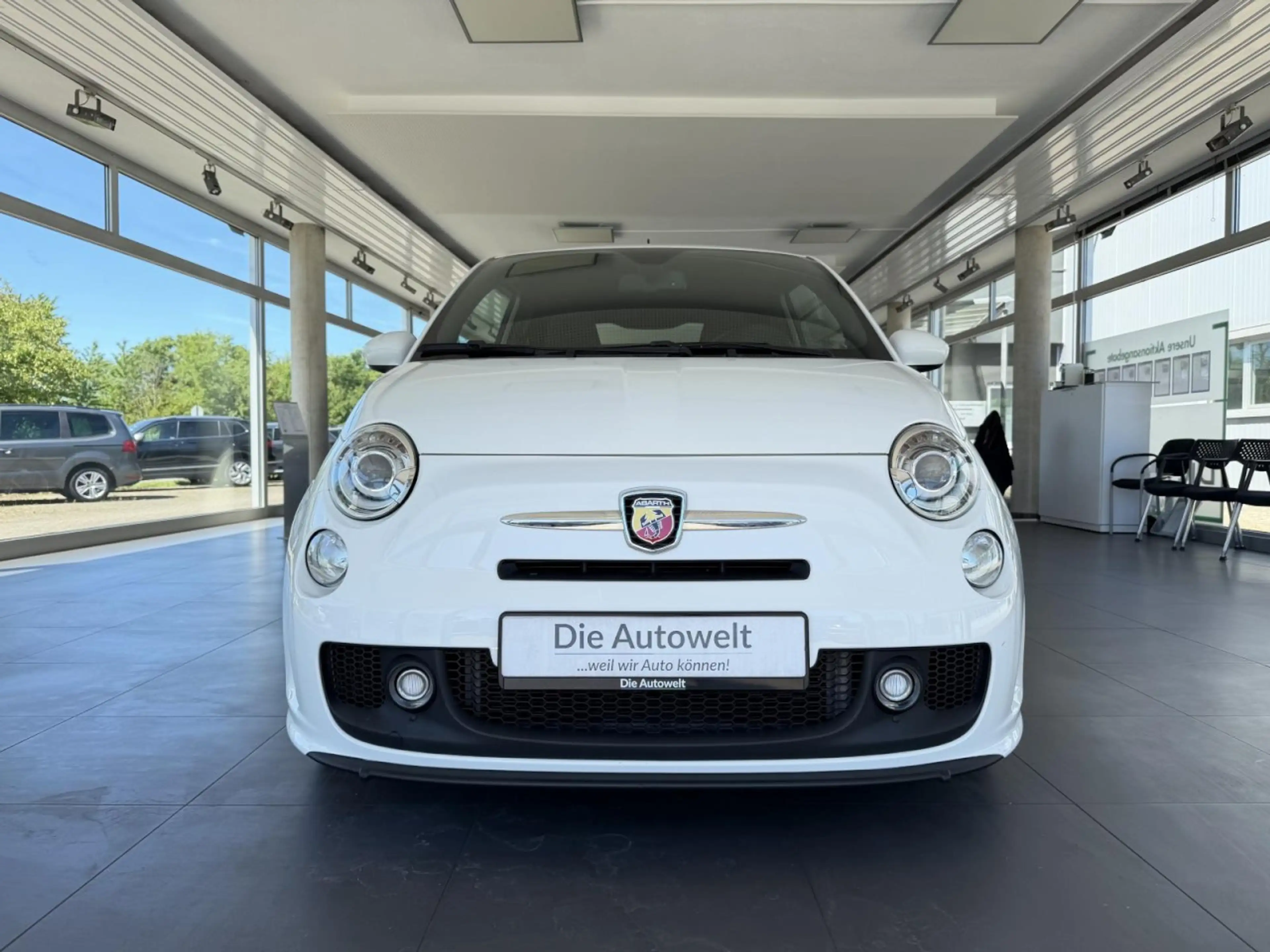 Abarth 500 1.4 TURBO XENON LEDER PDC KLIMAAUT USB LM ZV — photo 3