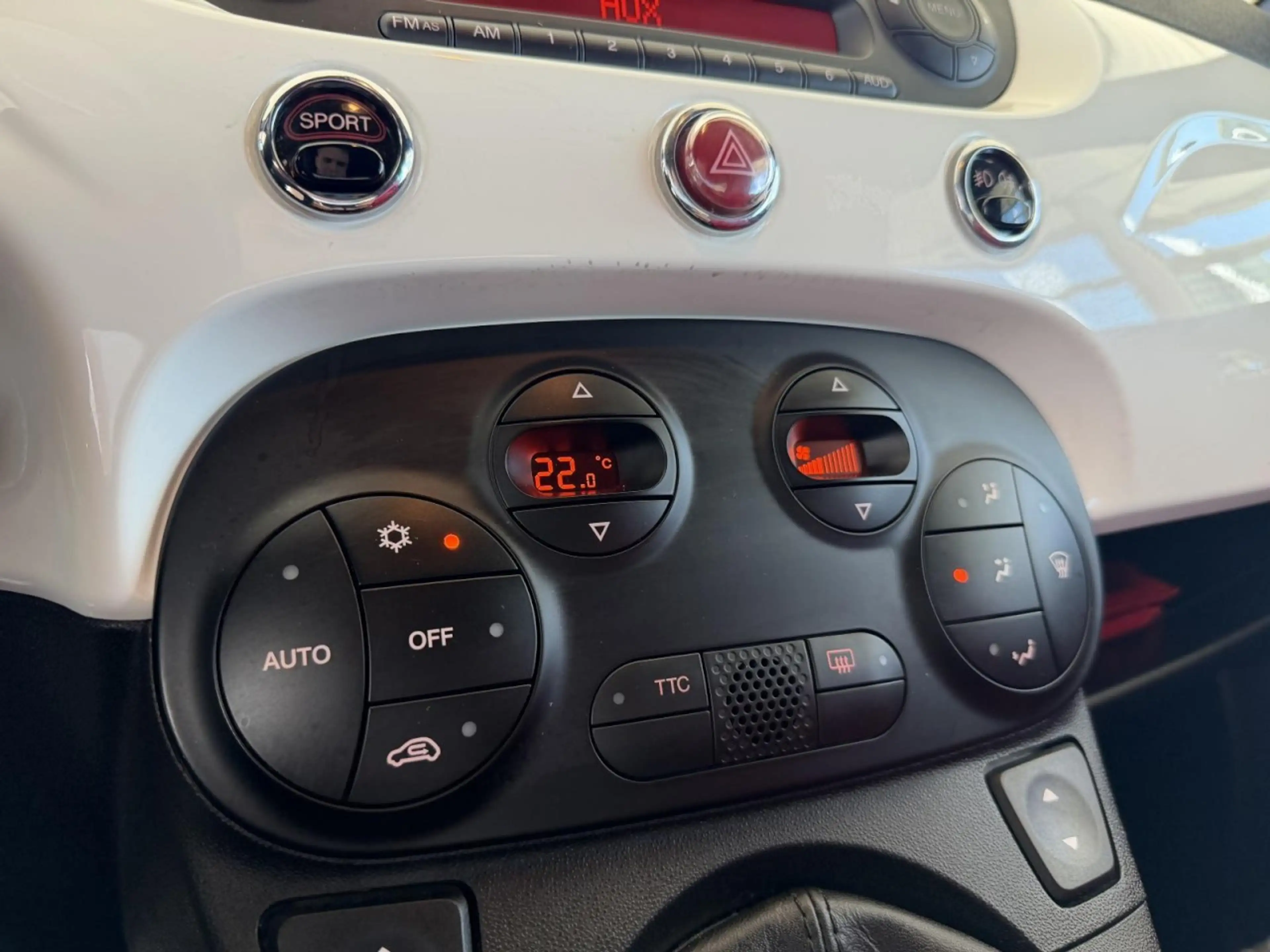 Abarth 500 1.4 TURBO XENON LEDER PDC KLIMAAUT USB LM ZV — photo 12