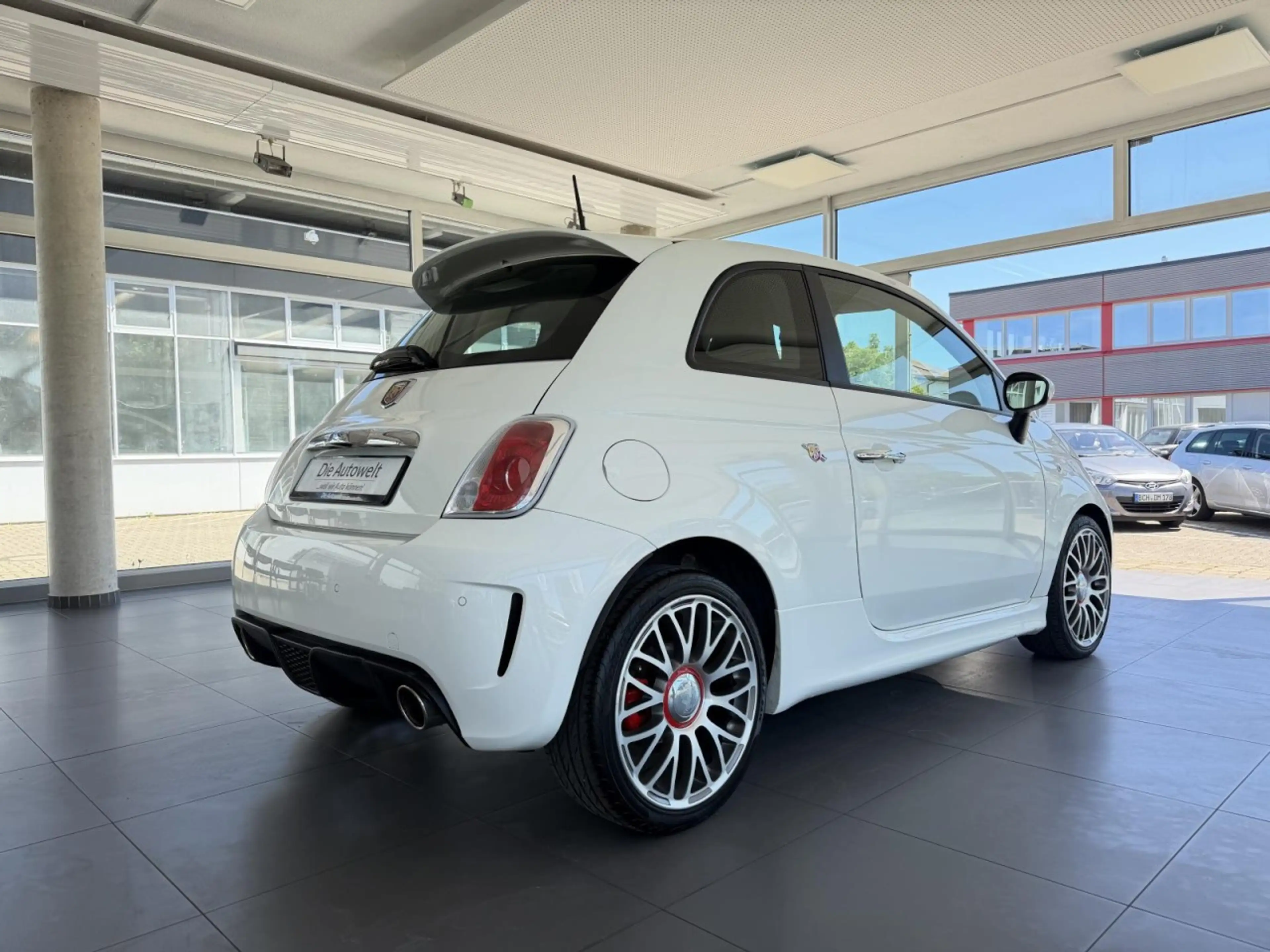 Abarth 500 1.4 TURBO XENON LEDER PDC KLIMAAUT USB LM ZV — photo 6