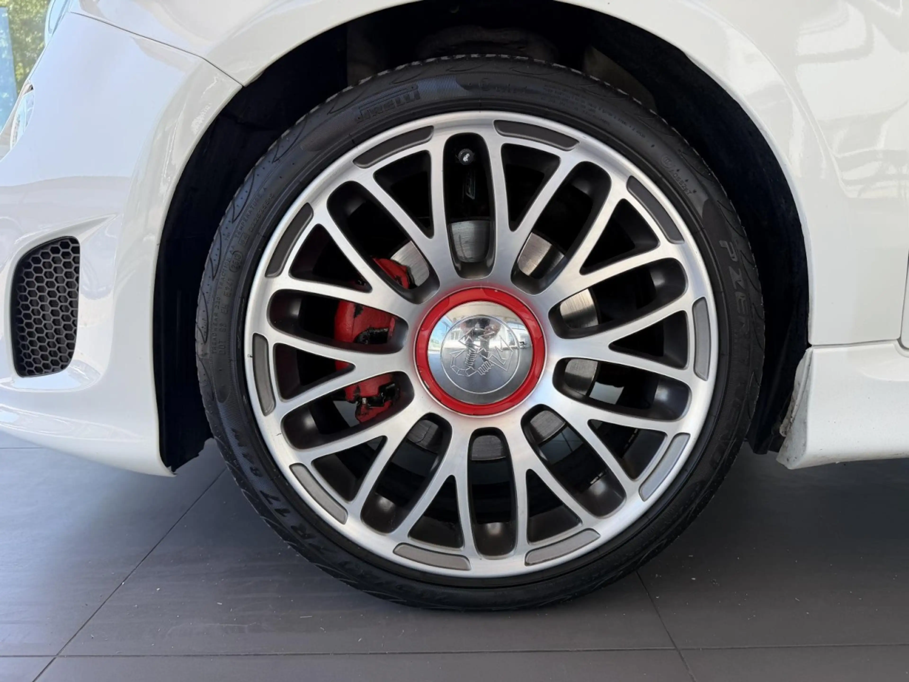 Abarth 500 1.4 TURBO XENON LEDER PDC KLIMAAUT USB LM ZV — photo 7