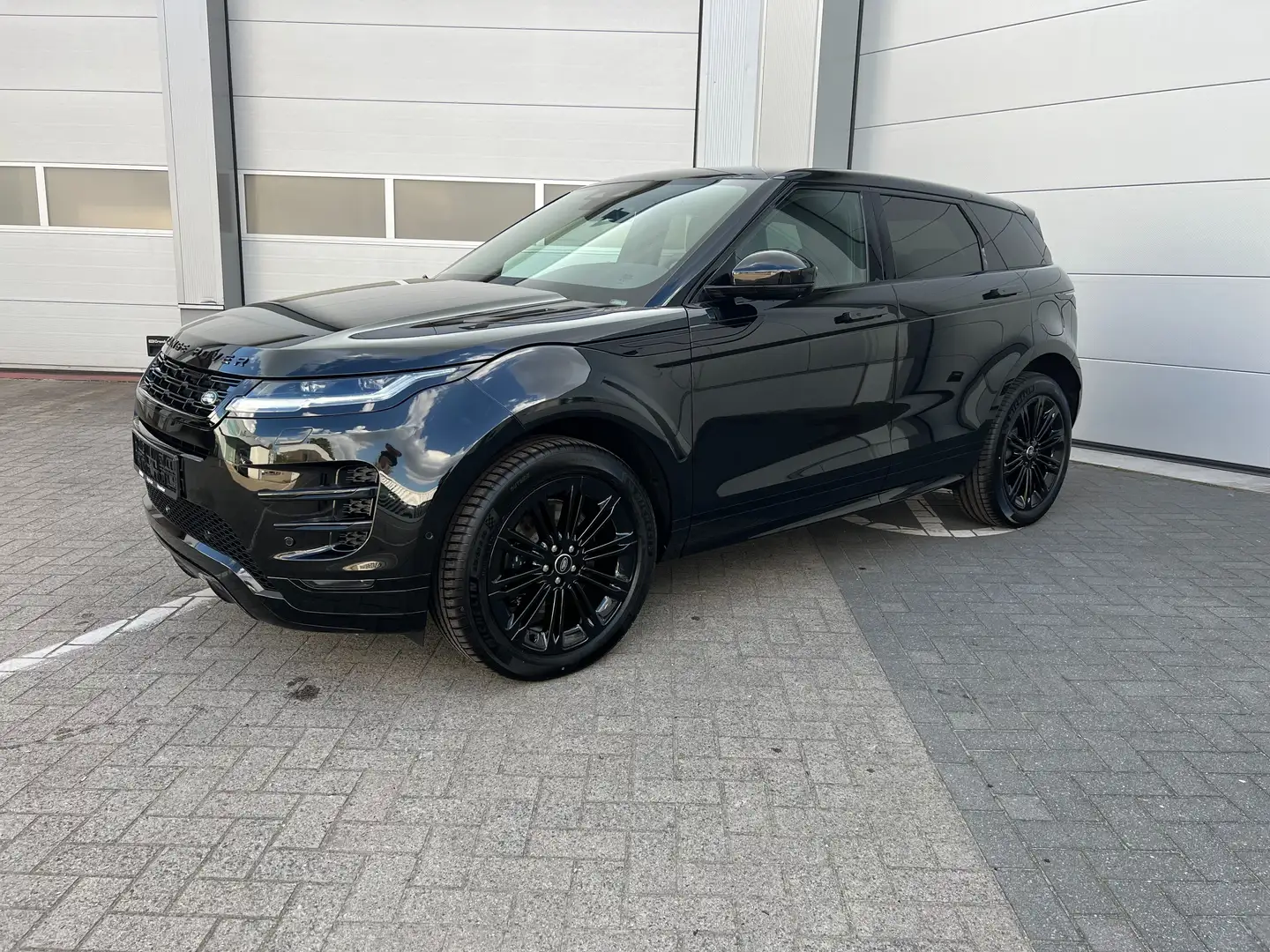 Land Rover Range Rover Evoque P270e AWD Dynamic SE Noir - 2