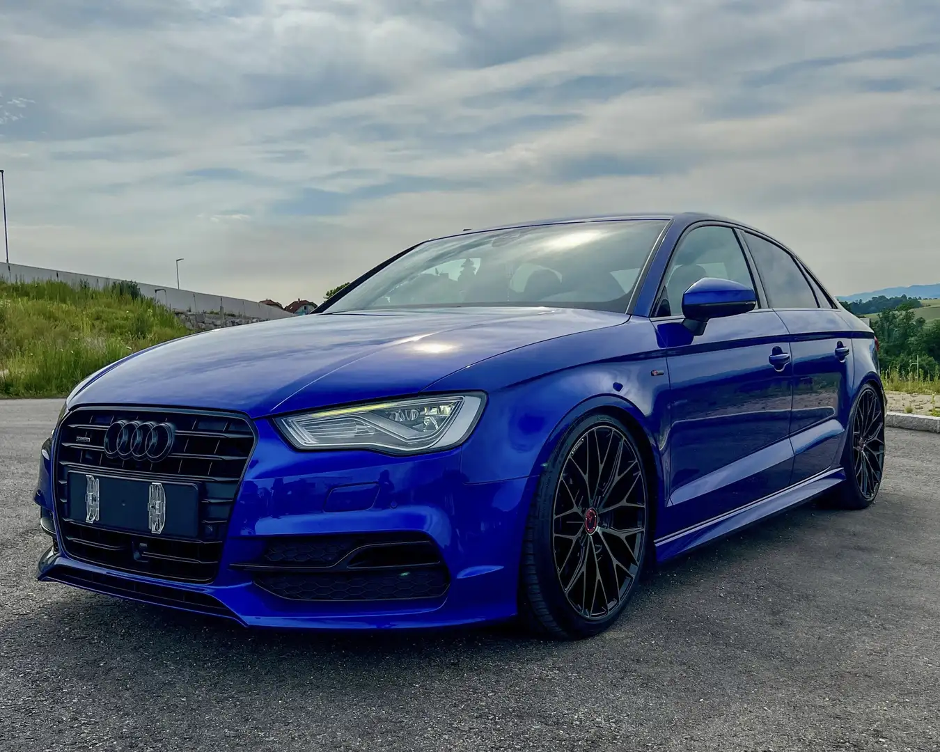 Audi A3 1,8 TFSI quattro Intense S-tronic - 2