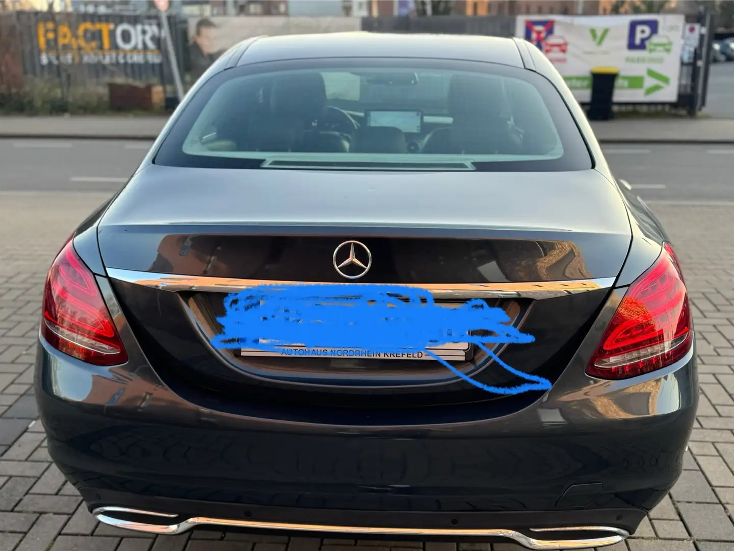 Mercedes-Benz C 220 (BlueTEC) d BlueEFFICIENCY Edition 7G-TRONIC AMG L - 2