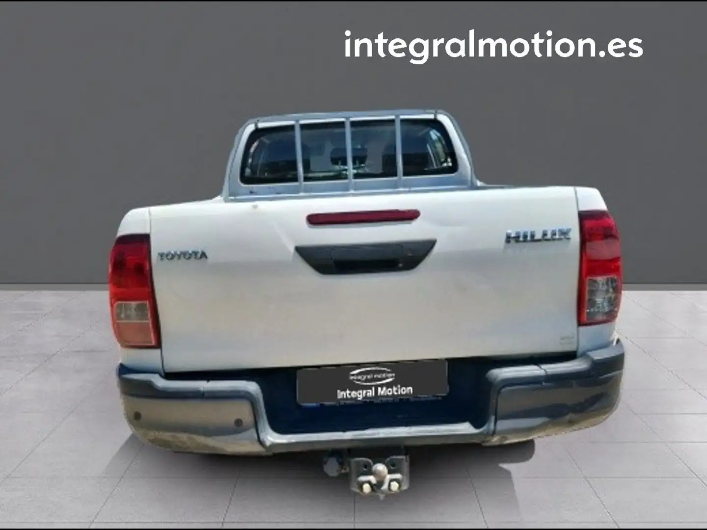 Toyota Hilux Cabina Doble GX Blanco - 2