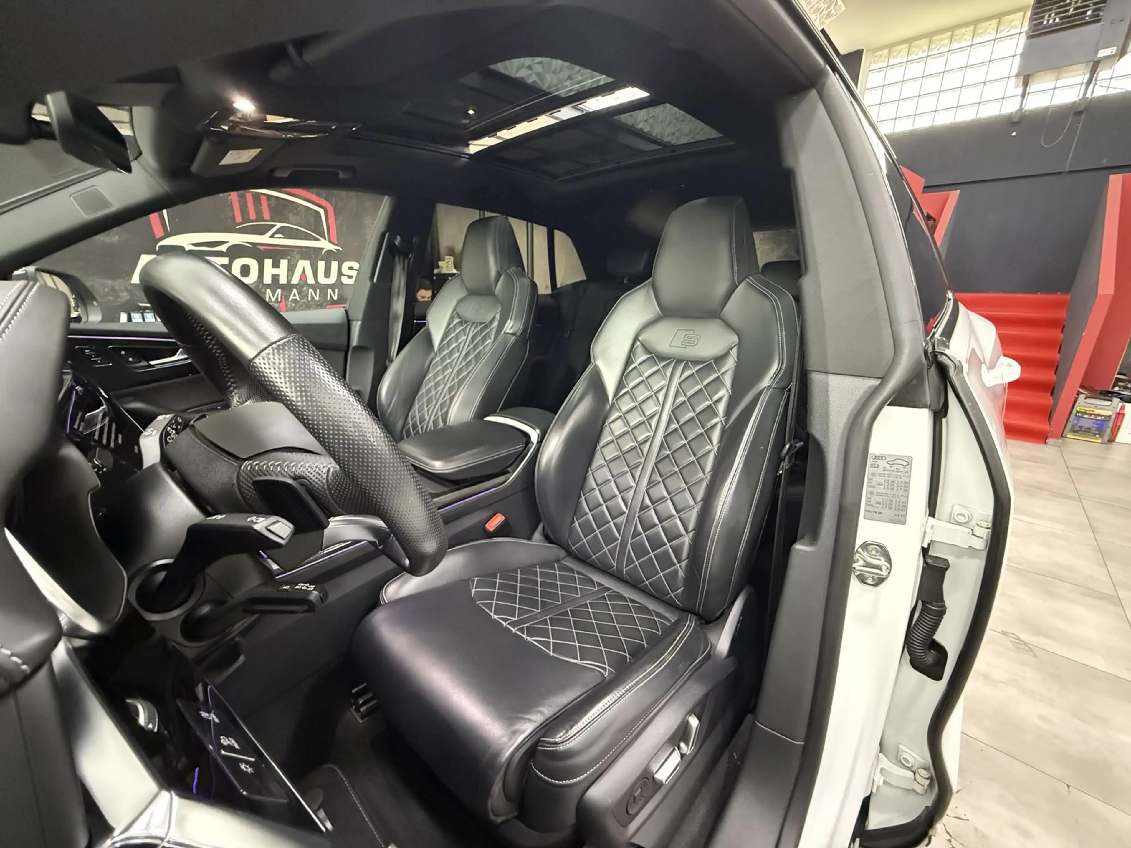 Audi SQ8 4.0 TDI quattro S-LINE +PANO+AHK+SPORTSITZE — photo 11