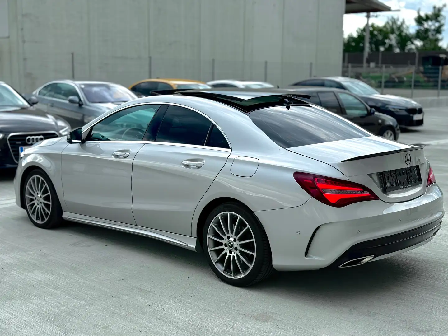 Mercedes-Benz CLA 220 CLA 220CDI 4Matic AMG-Line,Pano,Leder,SHZ Gris - 2