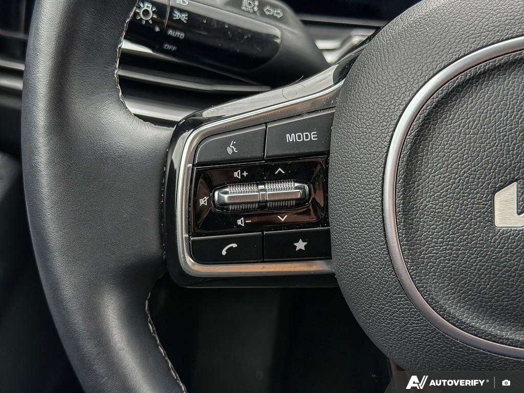 used 2025 Kia Sorento car, priced at $34,648