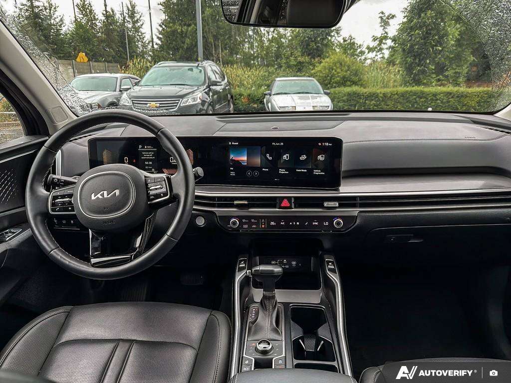 used 2025 Kia Sorento car, priced at $34,648