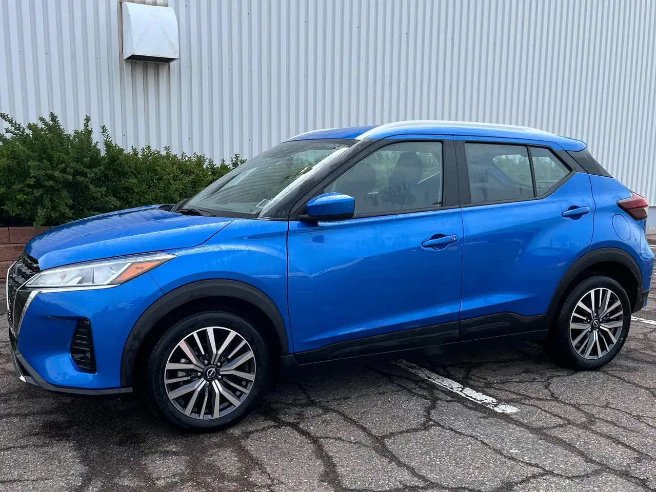 2025 Nissan Kicks