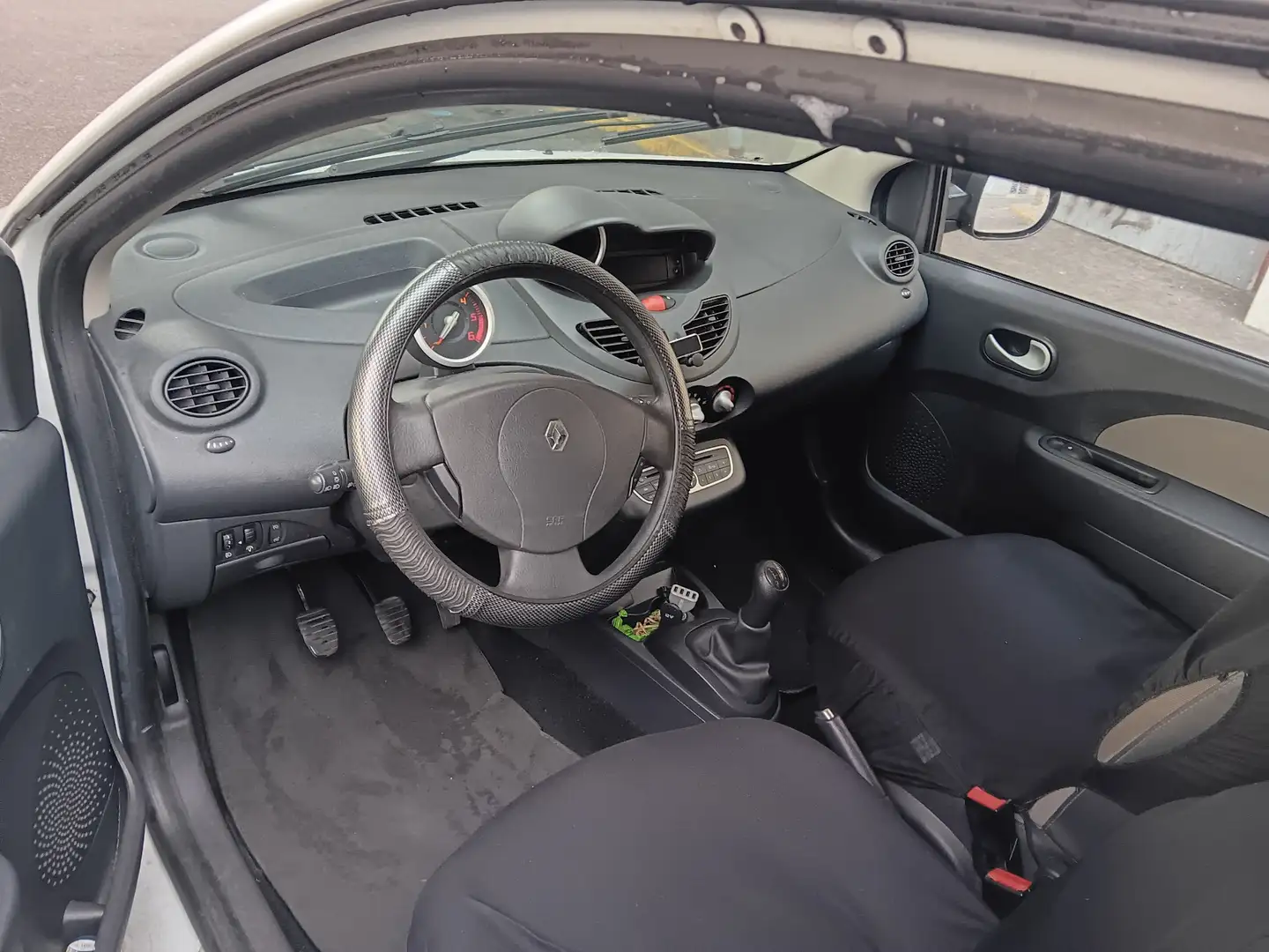 Renault Twingo II 1.5 dCi 85 eco2 Gordini - 2