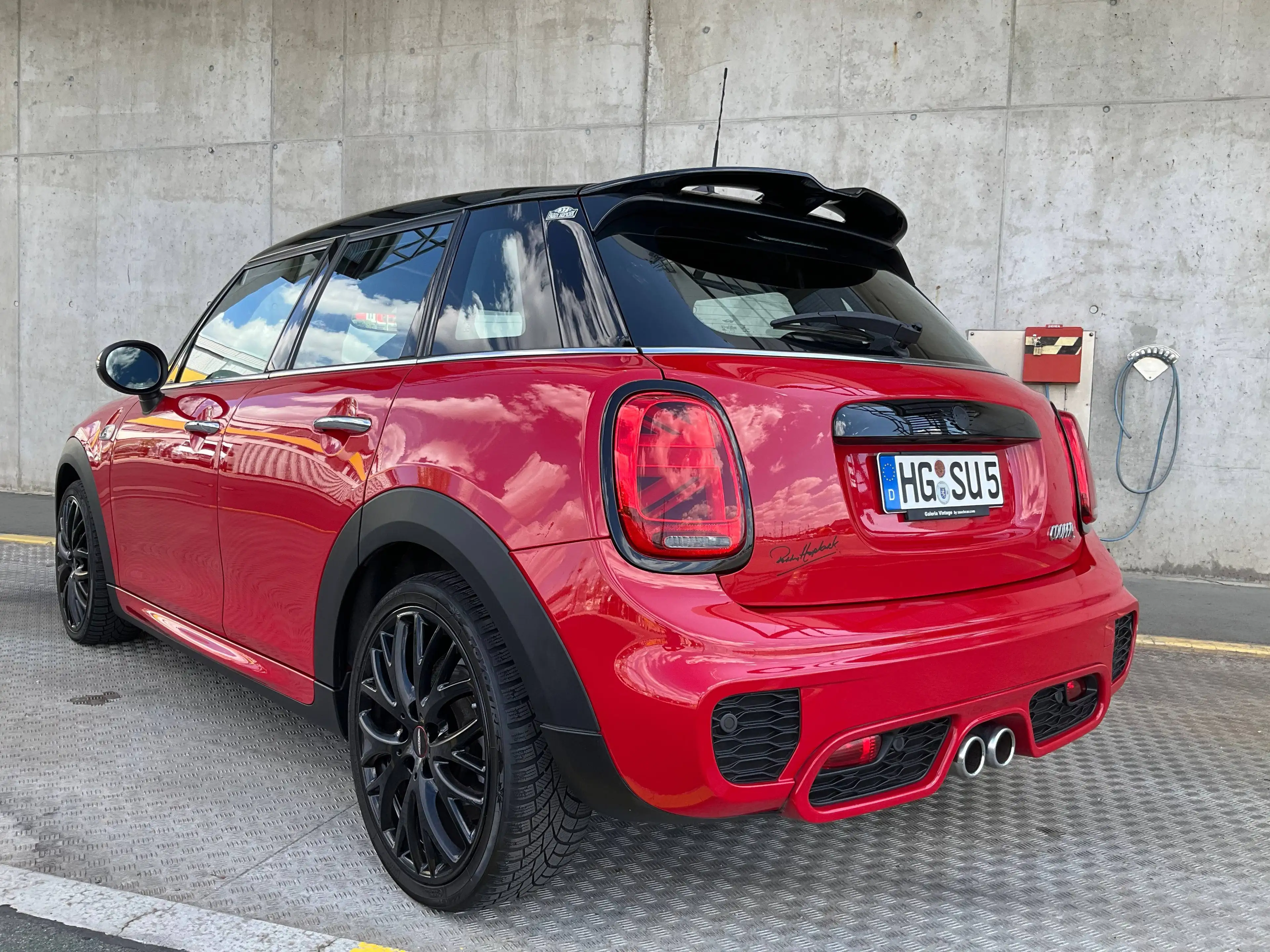 MINI Cooper S 7-G Automatik JCW Works Paket+Sitze LM 18" autom. Parkassistent Max Ausstattung 5-trg — photo 10