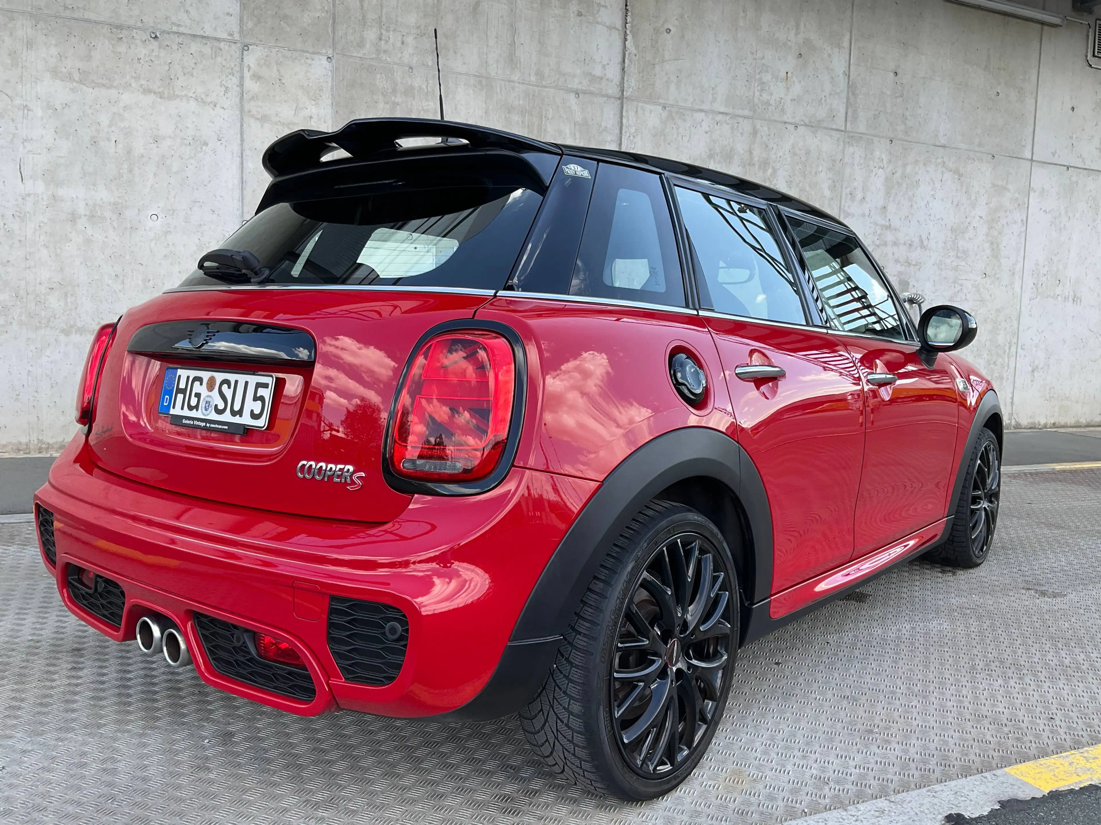 MINI Cooper S 7-G Automatik JCW Works Paket+Sitze LM 18" autom. Parkassistent Max Ausstattung 5-trg — photo 7
