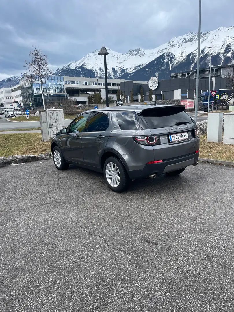 Land Rover Discovery Sport TD4 Aut. HSE Luxury Grau - 2