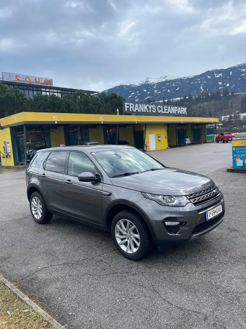 Land Rover Discovery Sport TD4 Aut. HSE Luxury Grau - 1