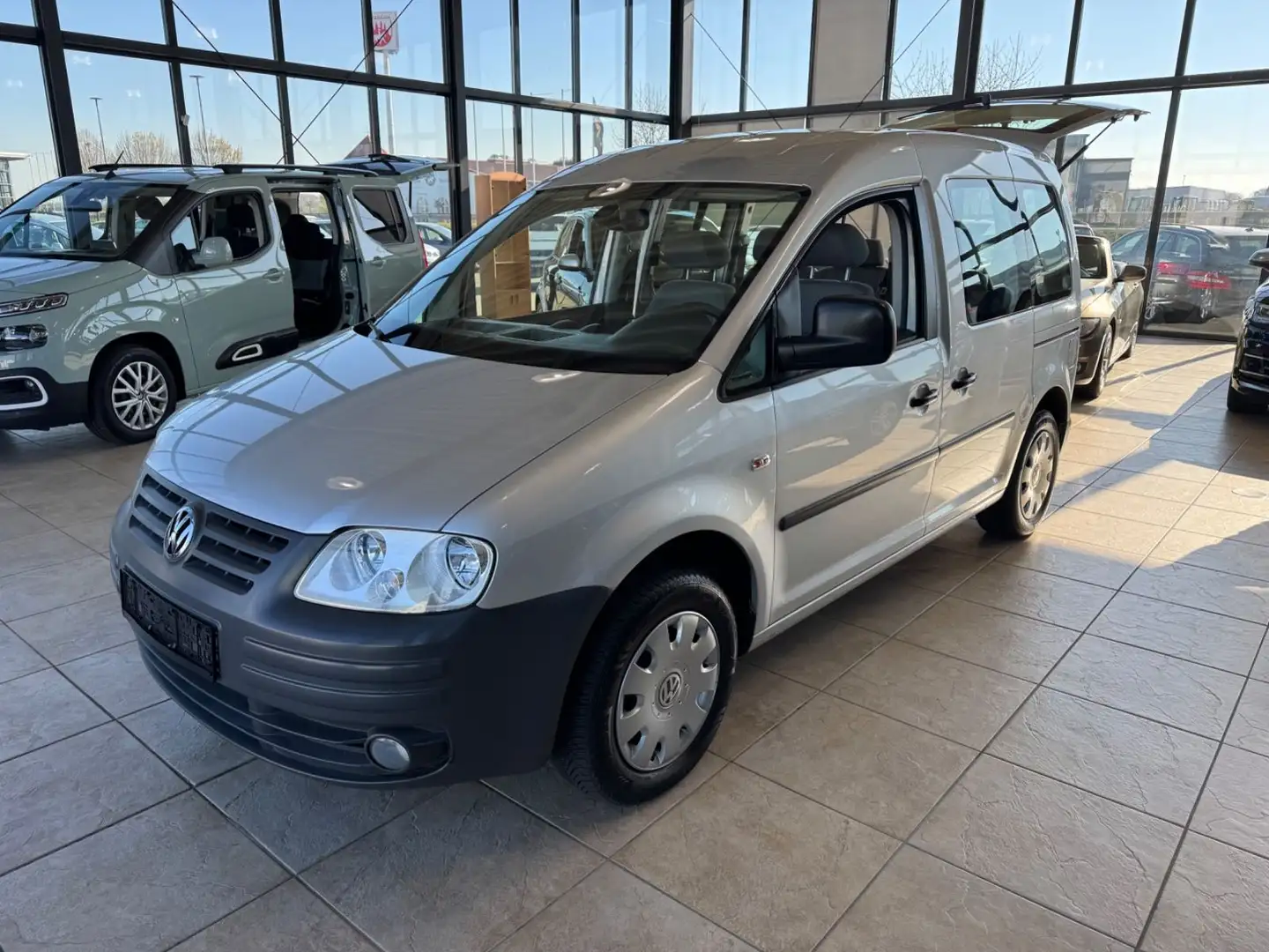 Volkswagen Caddy Life Team Caddy EcoFuel Silber - 1