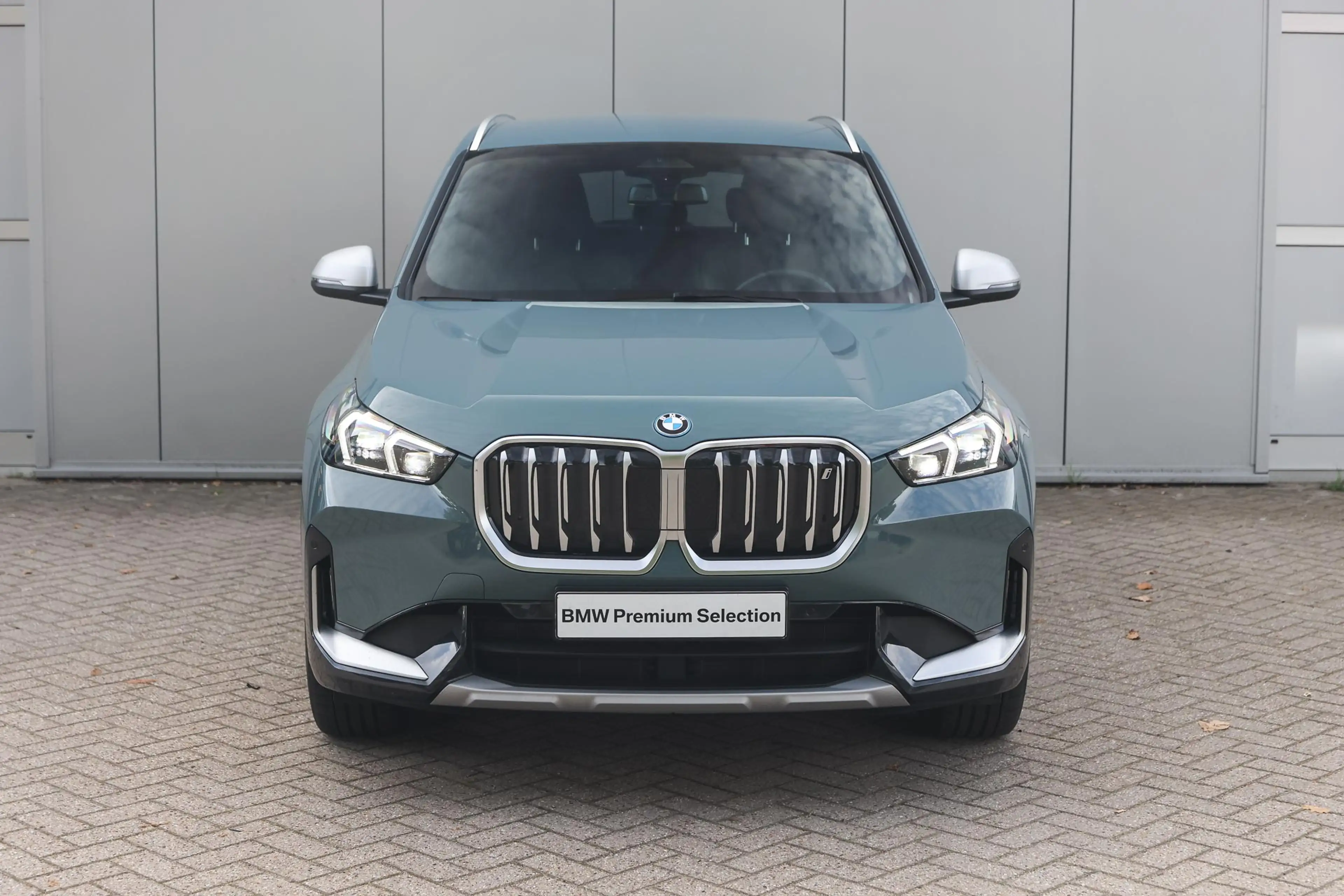 BMW iX1 eDrive20 xLine / Sportstoelen / Comfort Access / A — photo 5