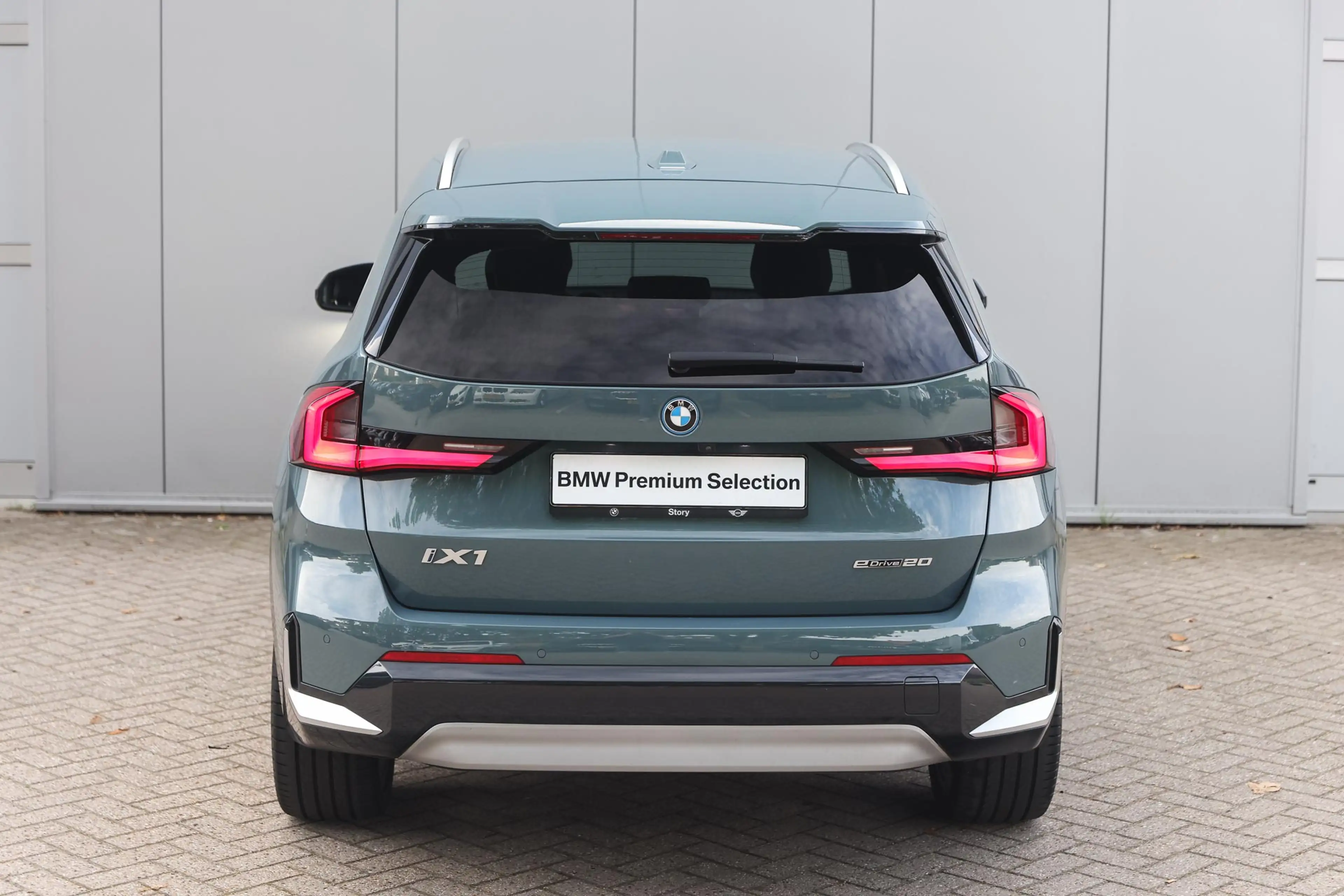BMW iX1 eDrive20 xLine / Sportstoelen / Comfort Access / A — photo 6