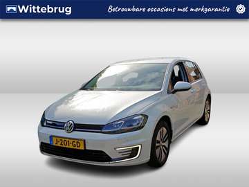 E-DITION / SOH 92%/ AUTOMAAT/ PARKEER SENSOREN V+A