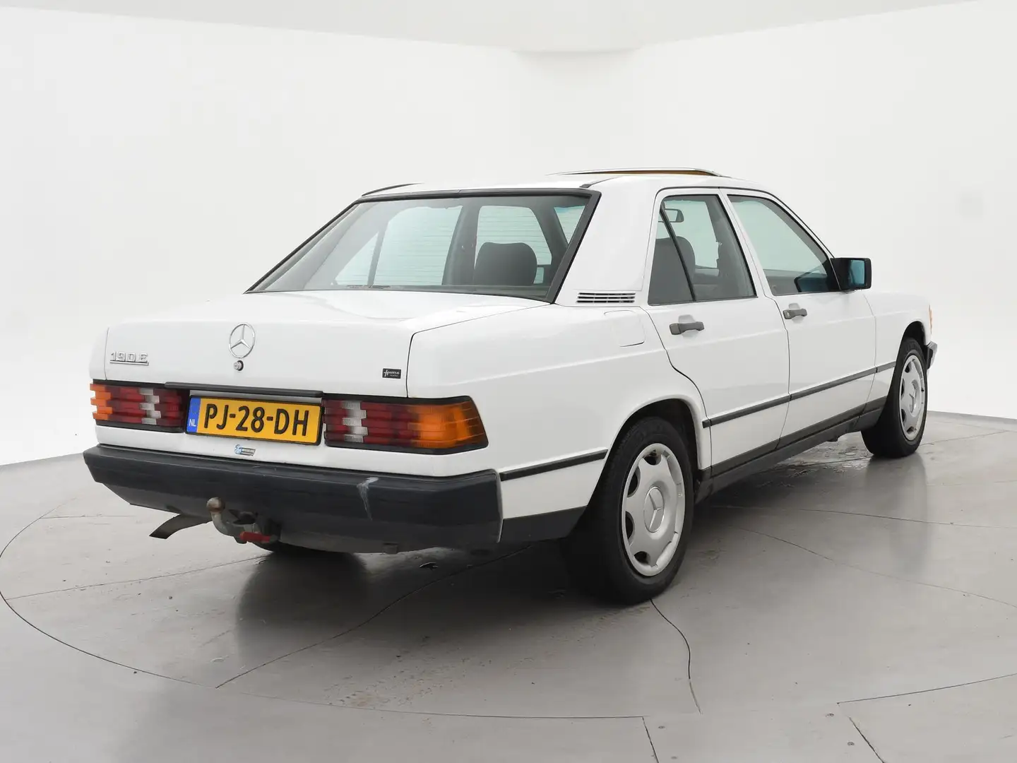 Mercedes-Benz 190 2.0 E ORIGINEEL NEDERLANDS 1986 + ELEKTR. SCHUIFDA Alb - 2