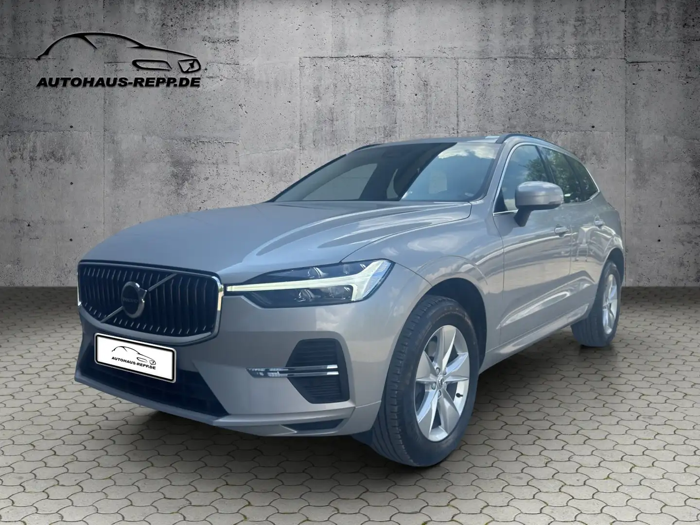 Volvo XC60 B4 Mild-Hybrid DIESEL Momentum Pro Zilver - 1