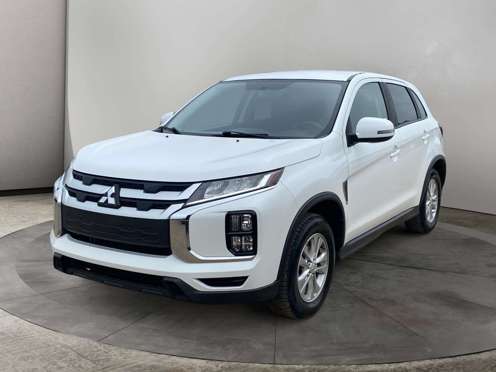2021 Mitsubishi RVR SE