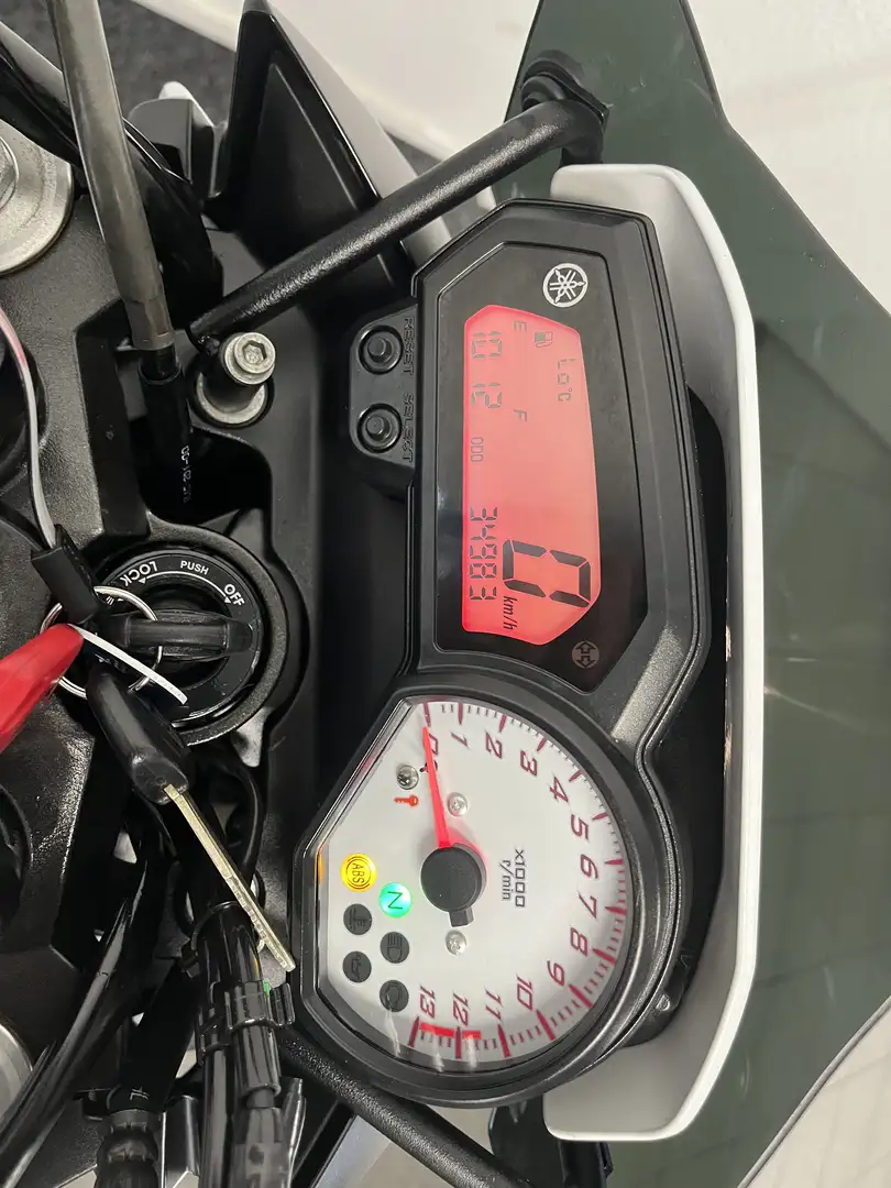 Yamaha FZ 8 ABS Wit - 2