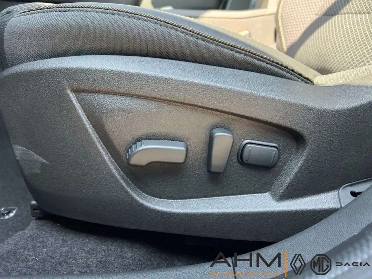 Renault Arkana Techno Hybrid 145 Navi Digitales Cockpit LED ACC A 22