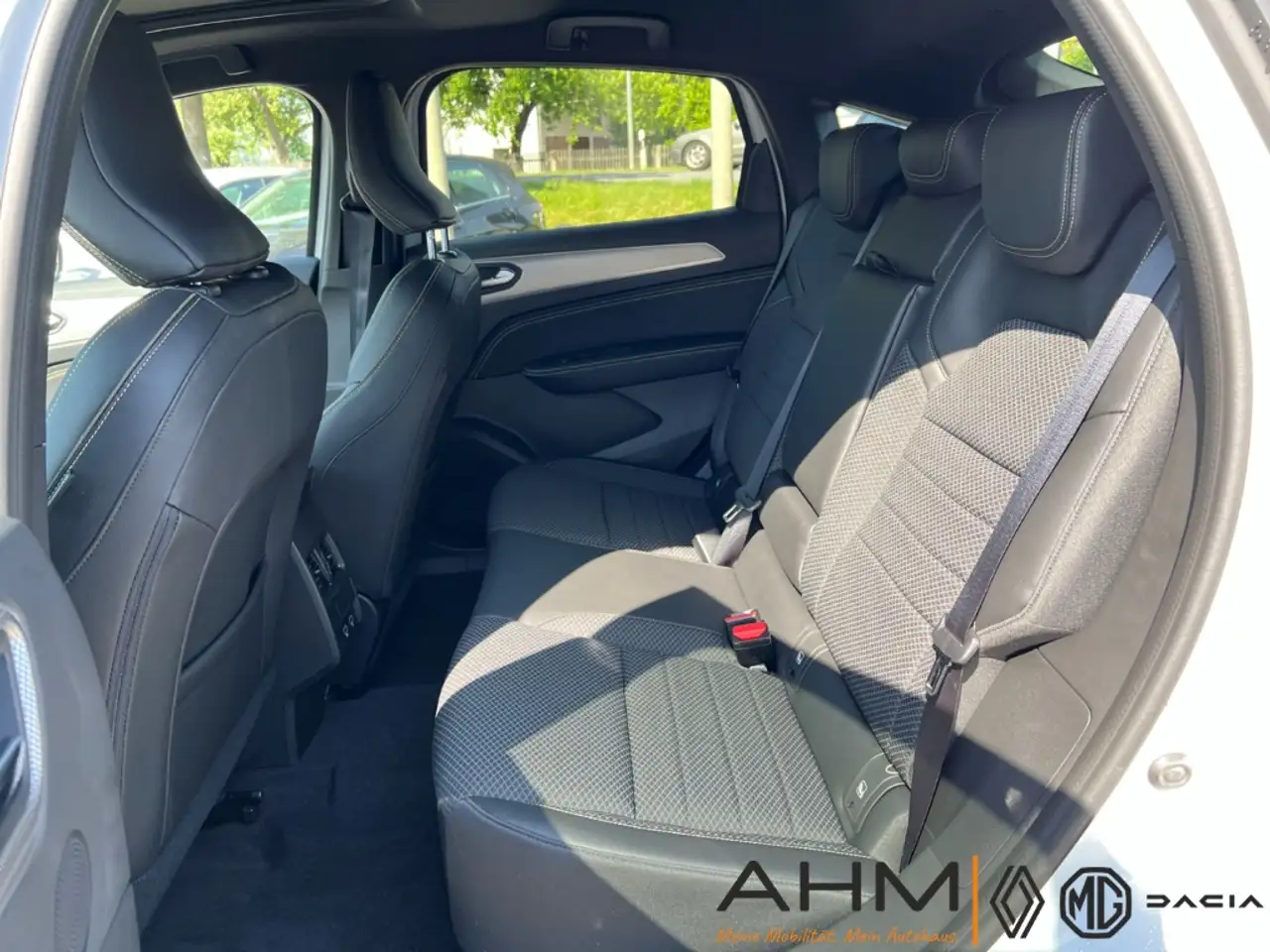 Renault Arkana Techno Hybrid 145 Navi Digitales Cockpit LED ACC A 12