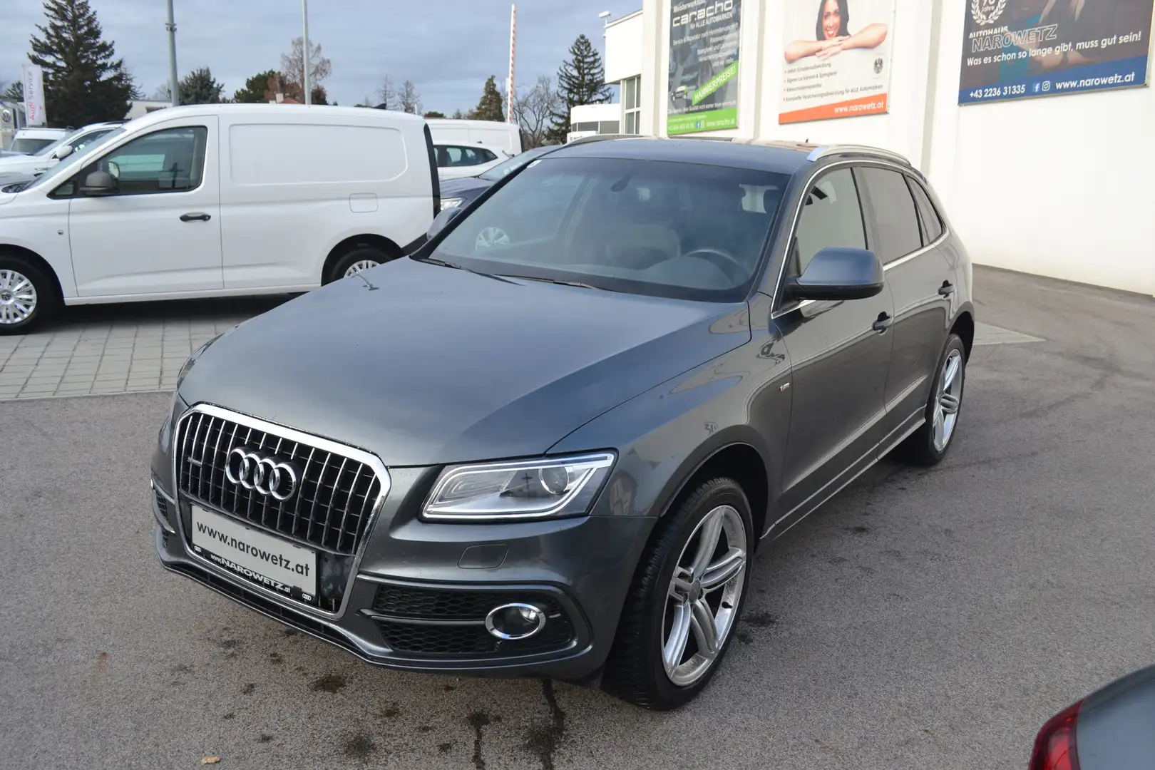 Audi Q5 2,0 TDI quattro Sport DPF S-tronic Grau - 2