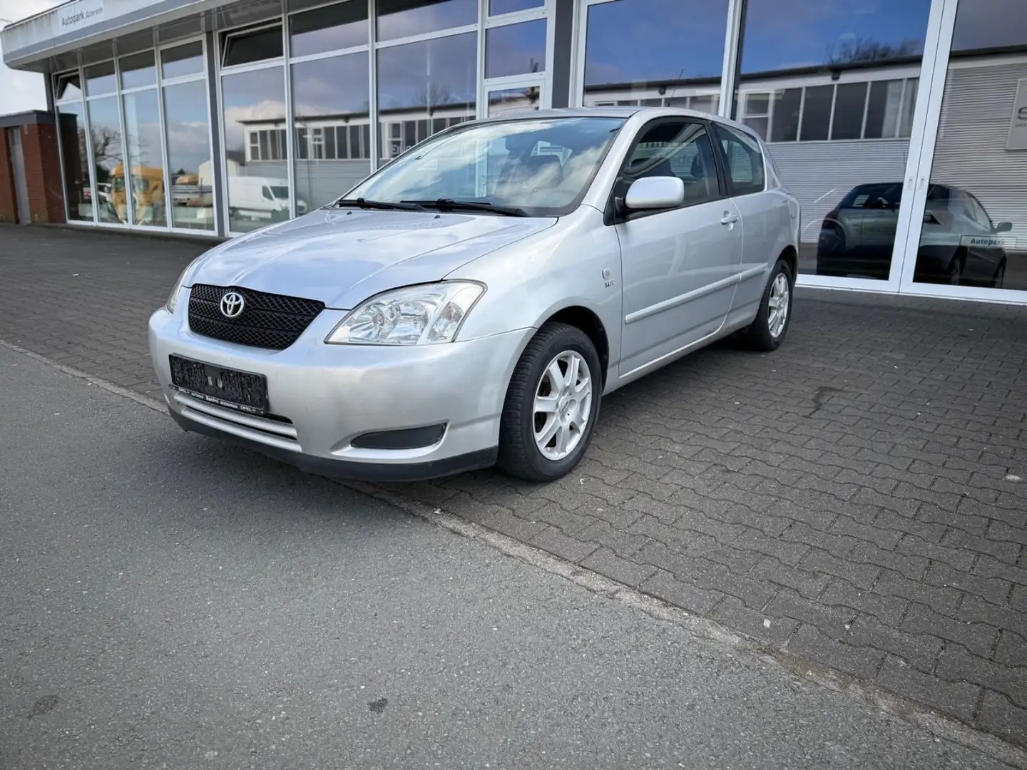 Toyota Corolla 1.4 VVT-i Compact*AUX*USB*Navigation Argintiu - 1