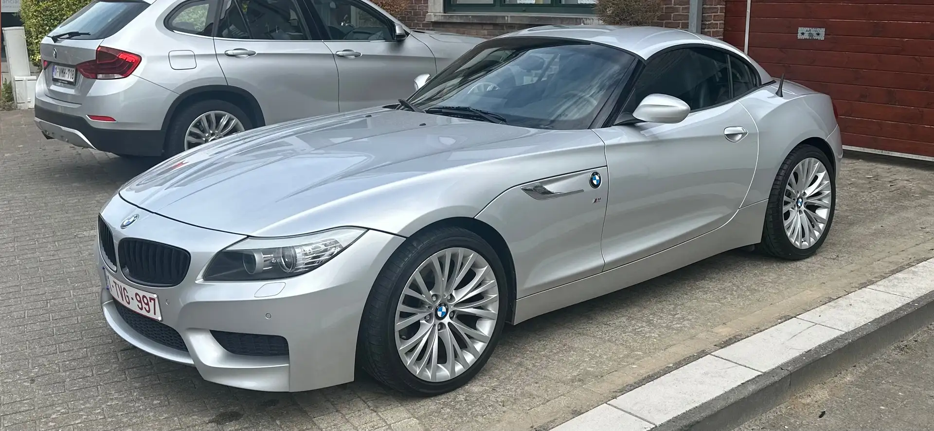 BMW Z4 Z4 2.3i M 6cyl gps bi-xenon alarm cuir soundsystem Gümüş rengi - 2