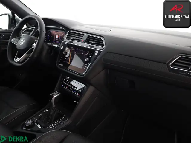 Volkswagen Tiguan Allspace view 10