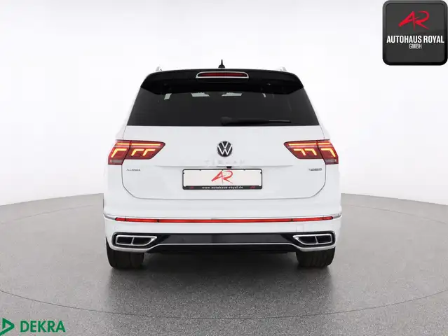 Volkswagen Tiguan Allspace view 4
