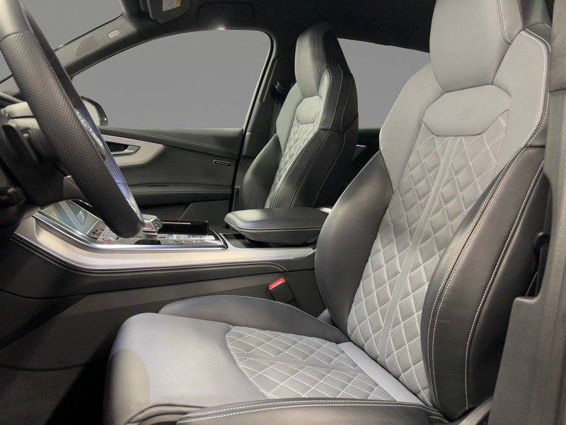 Audi SQ7 tiptr. MATRIX 7.SITZER STDHZG 360°K HUD — photo 10