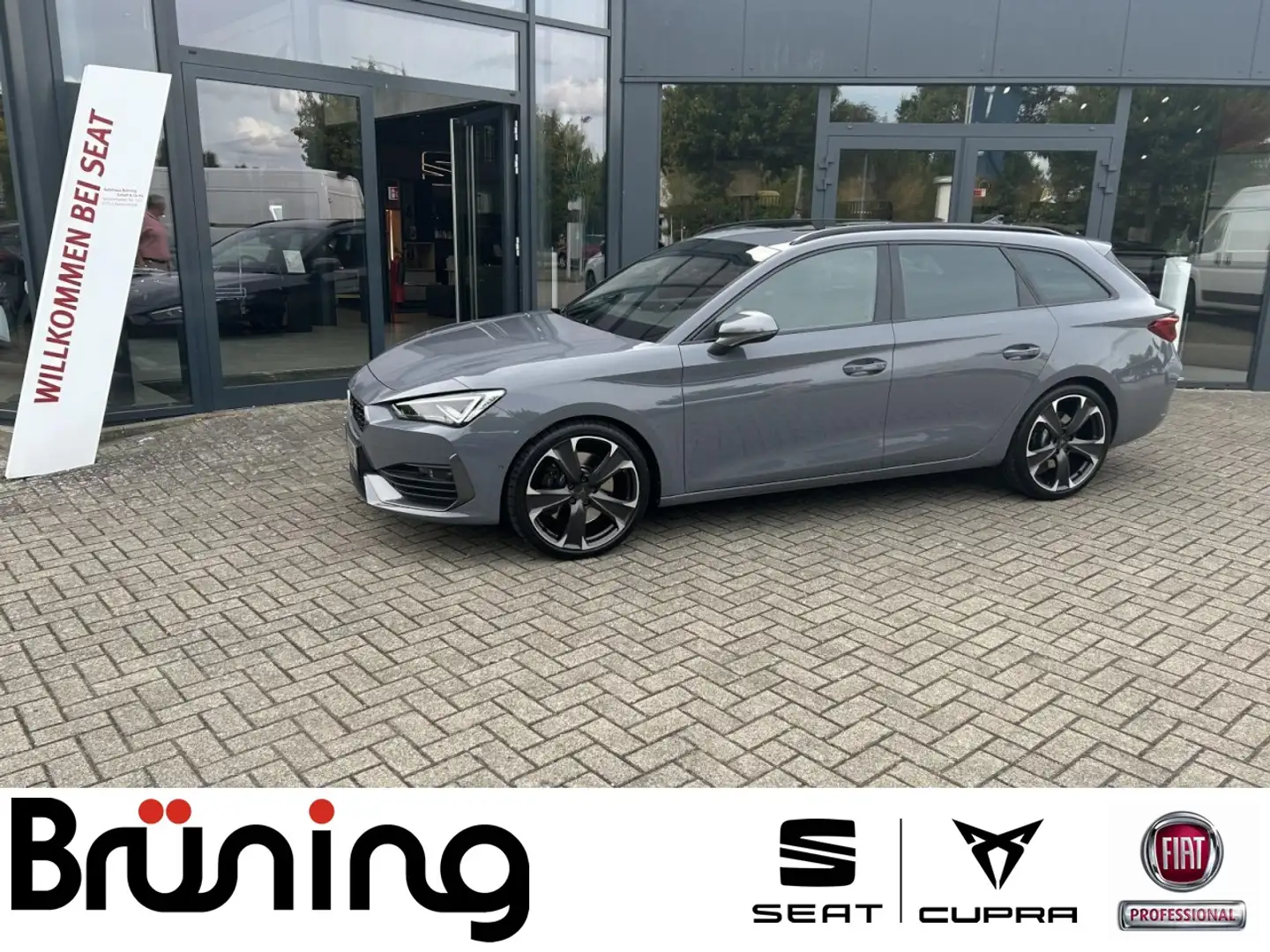 CUPRA Leon Sportstourer 2.0 TSI VZ 4Drive AHK Klima Navi Grau - 1