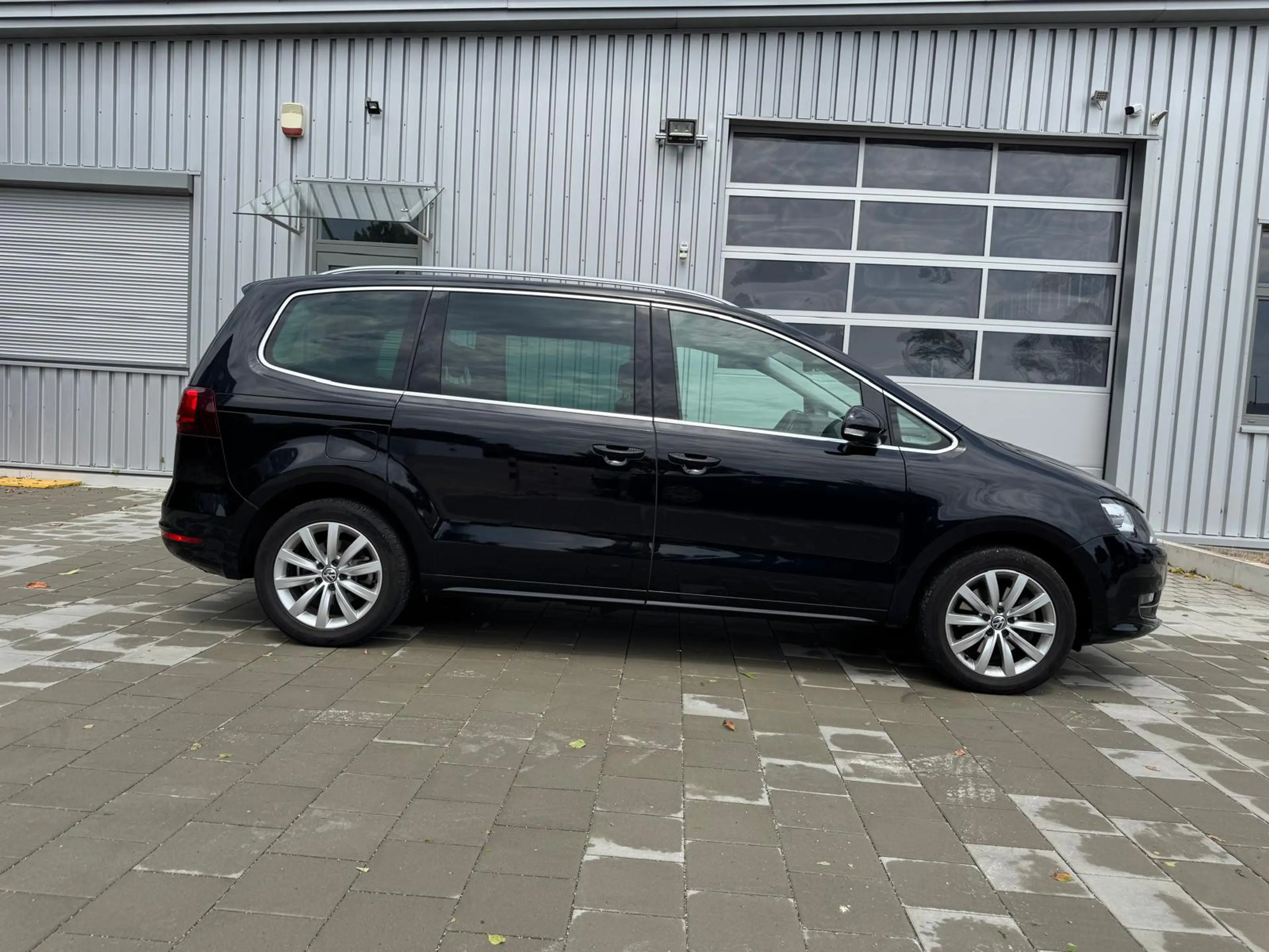 Volkswagen Sharan Highline BMT Start-Stopp — photo 9