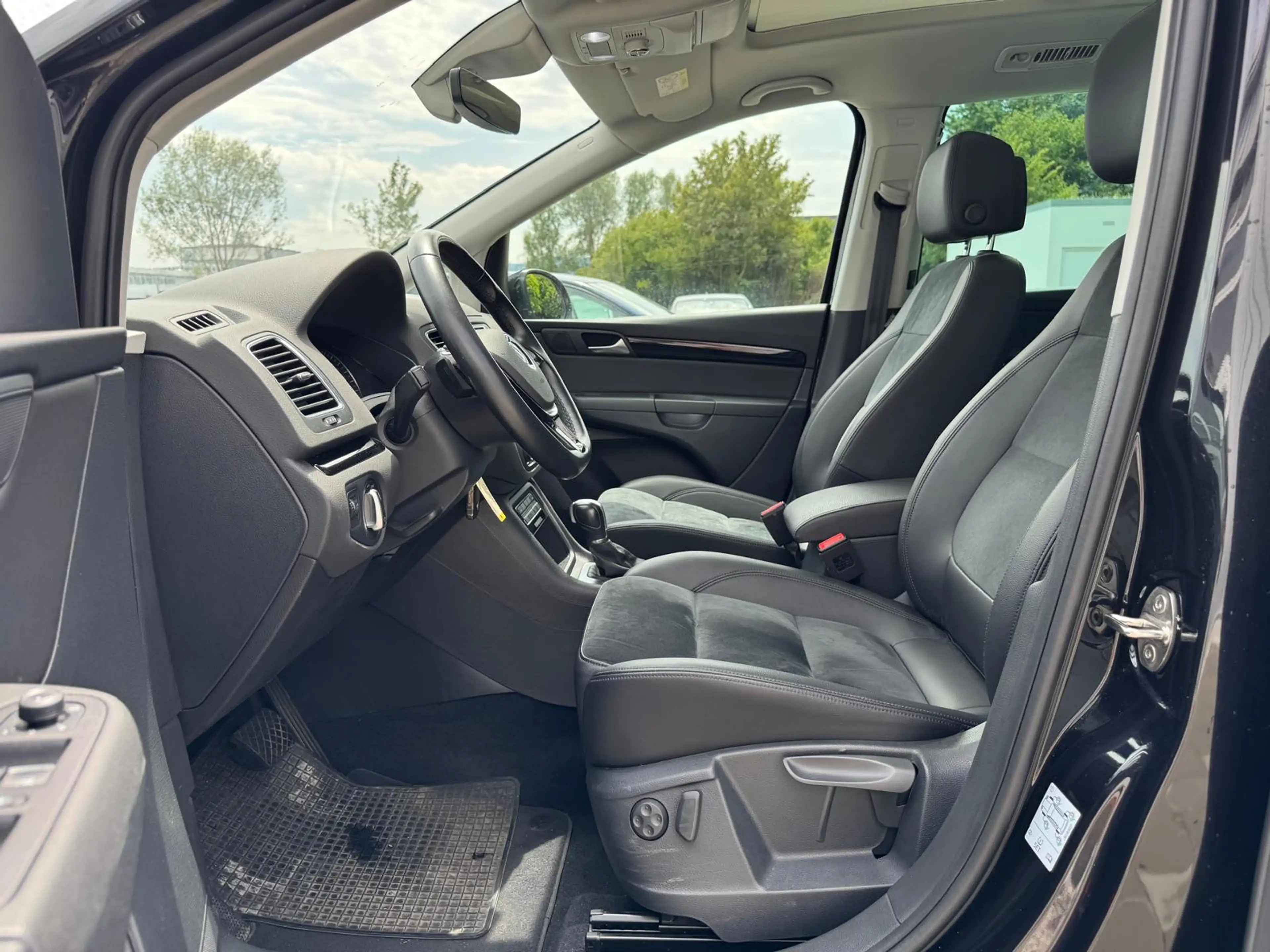 Volkswagen Sharan Highline BMT Start-Stopp — photo 14