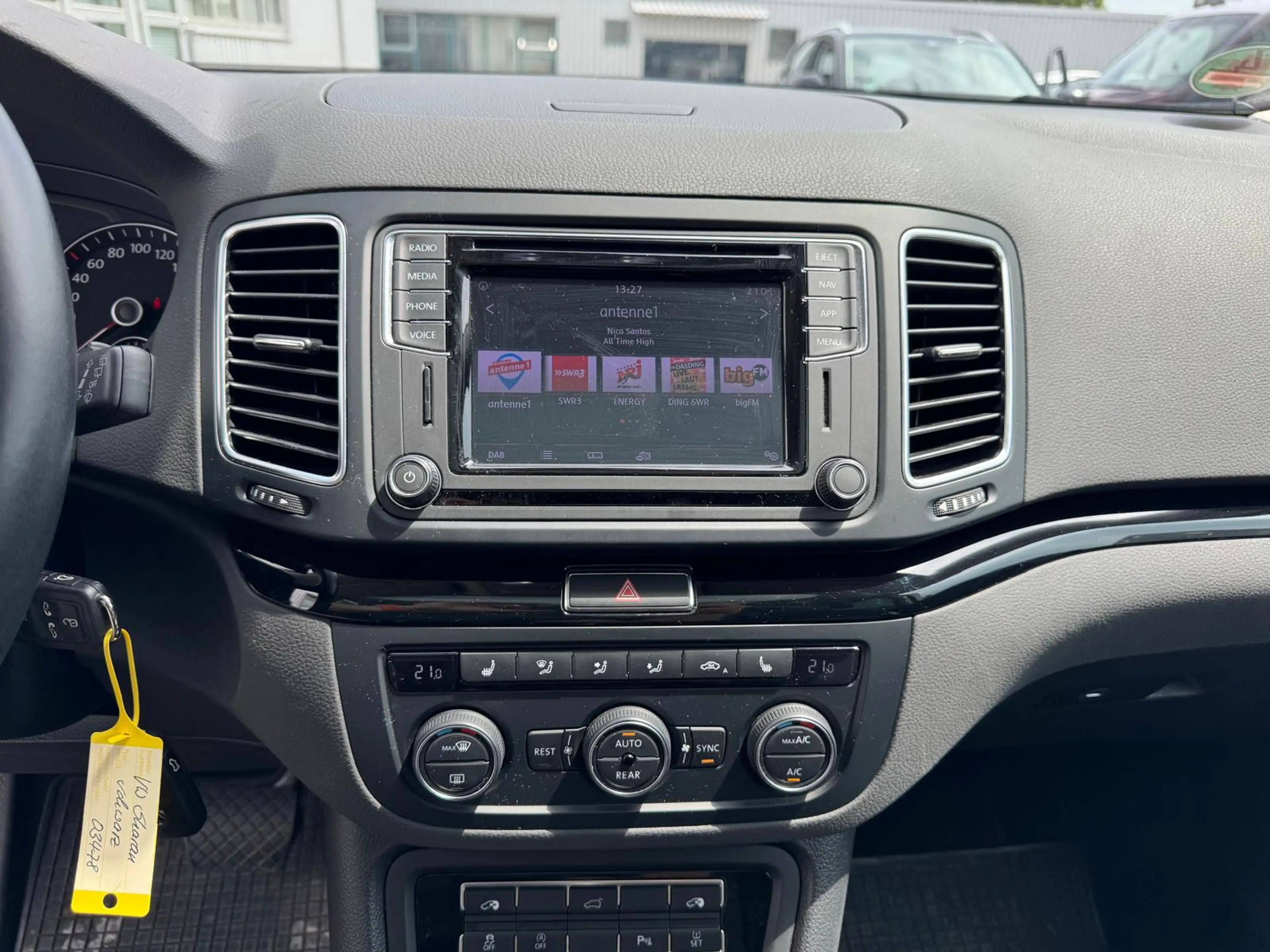 Volkswagen Sharan Highline BMT Start-Stopp — photo 11