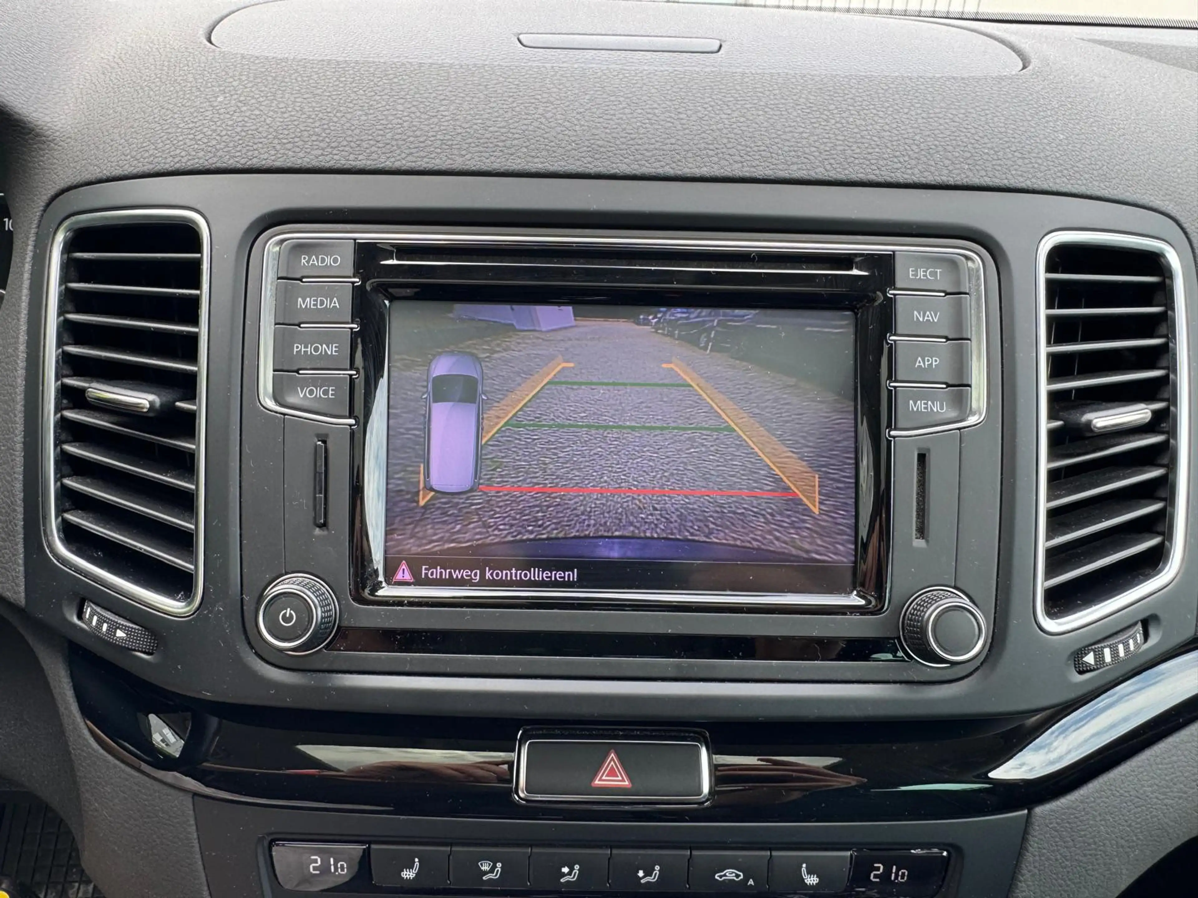 Volkswagen Sharan Highline BMT Start-Stopp — photo 13