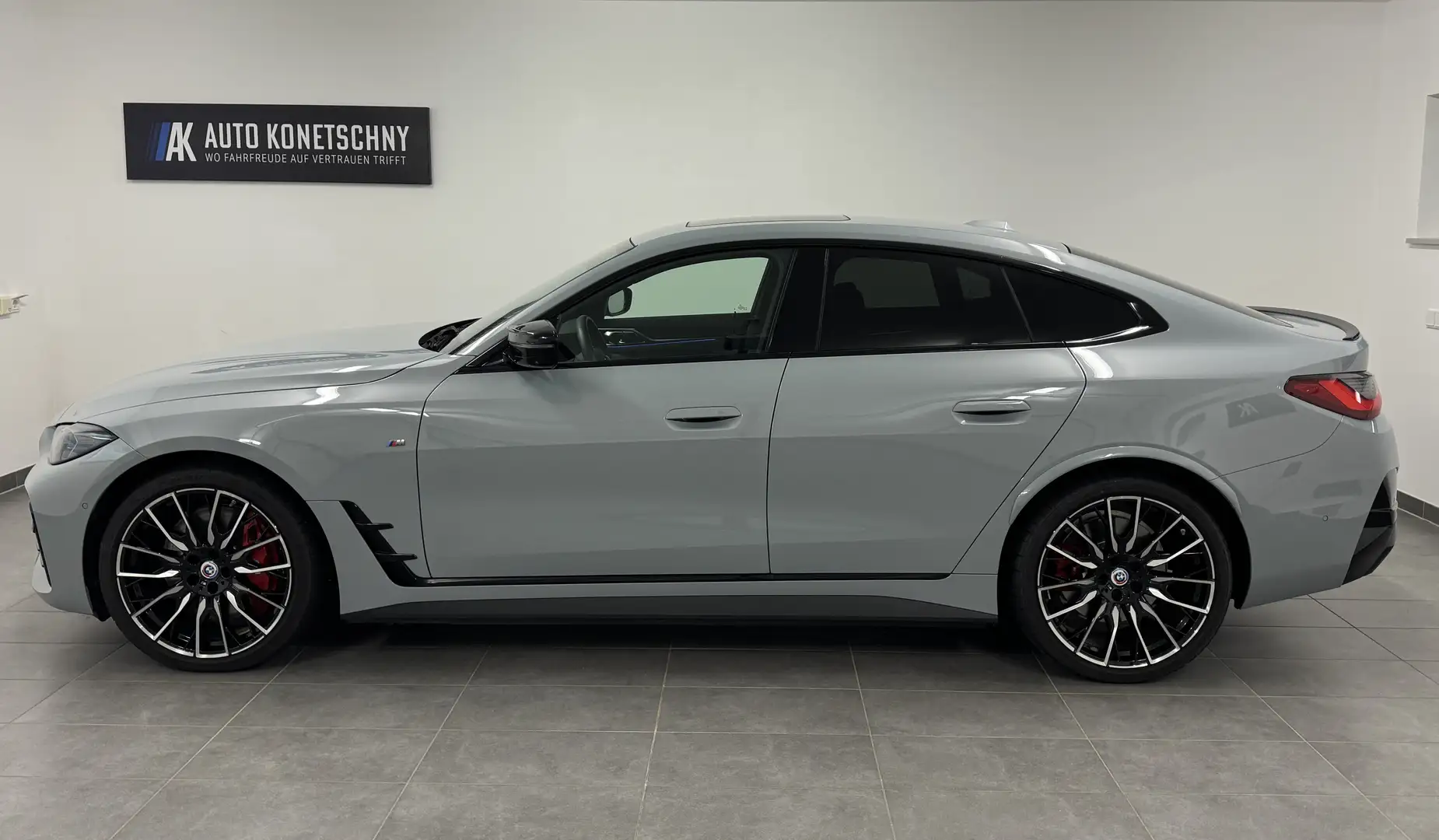 BMW i4 i4 Gran Coupe xDrive M50 80,7kWh Grau - 1